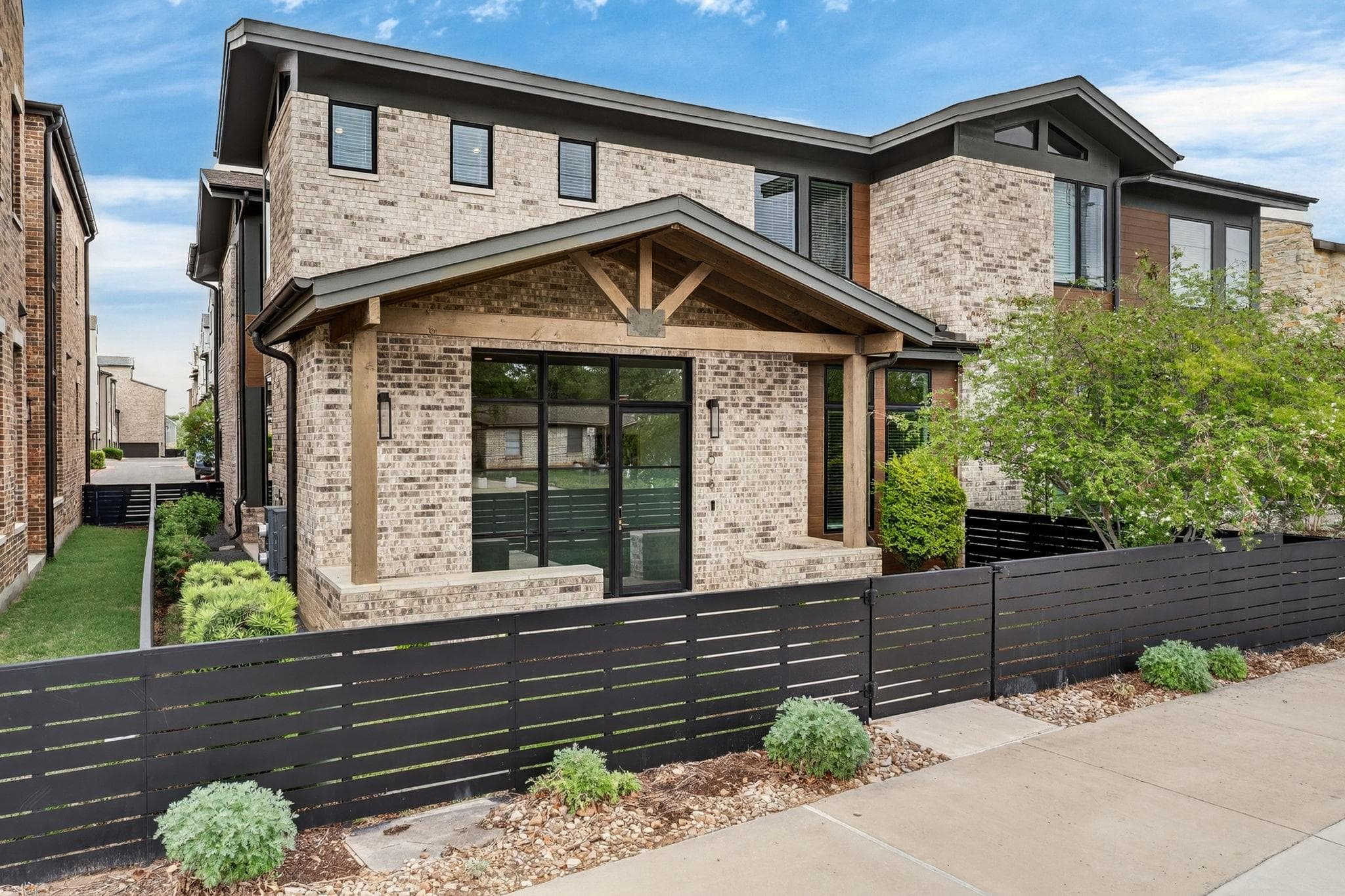 4018  Diligence Dr