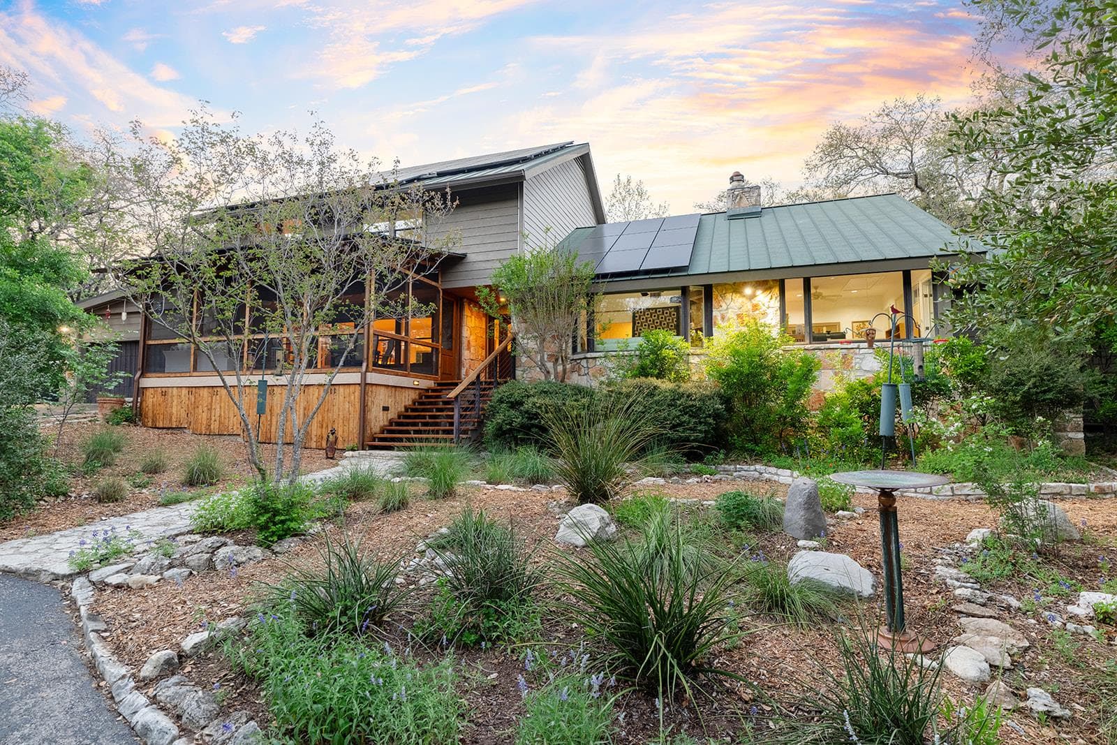 915  Wild Basin Ledge None