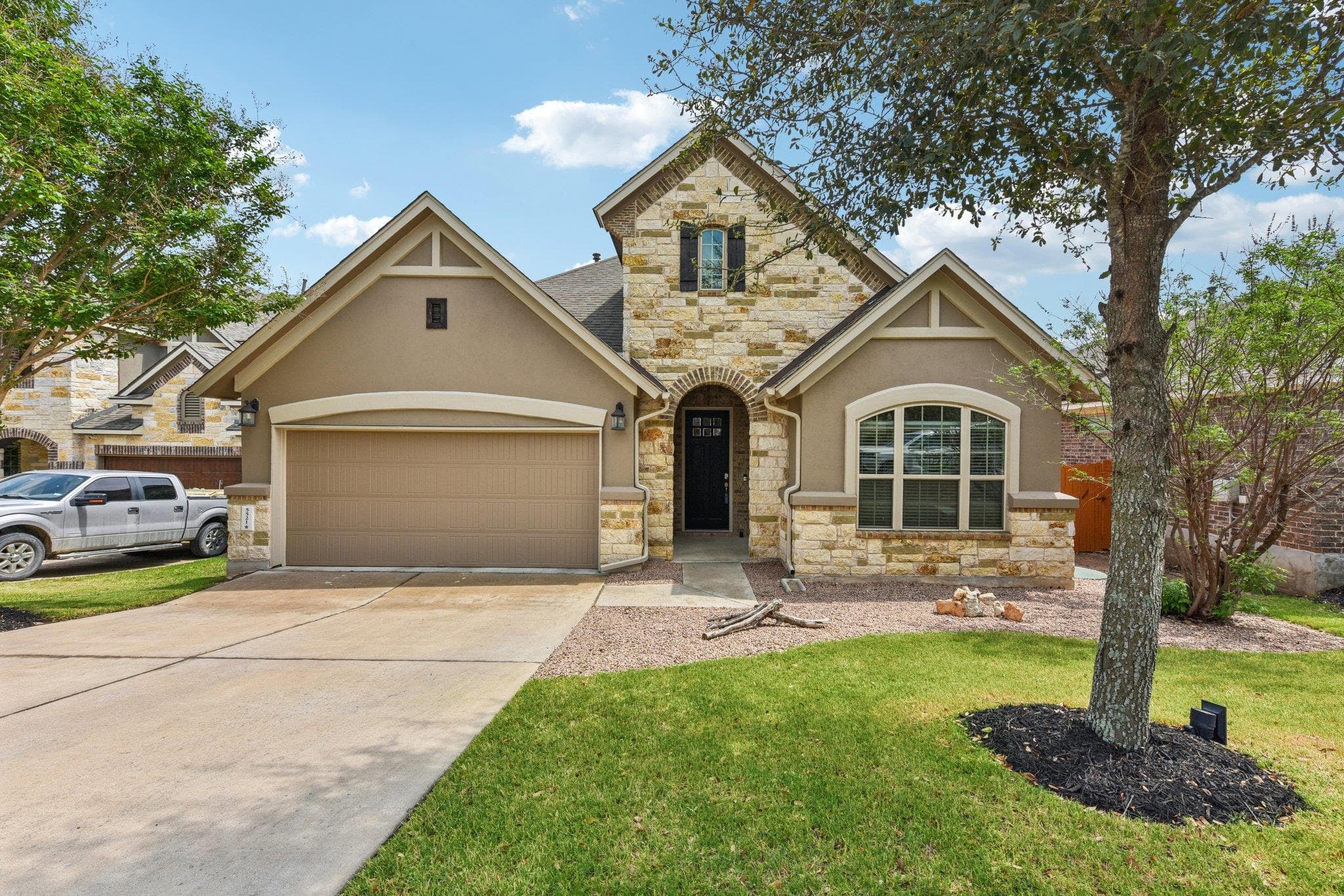 5521  Brady Bayou Cv