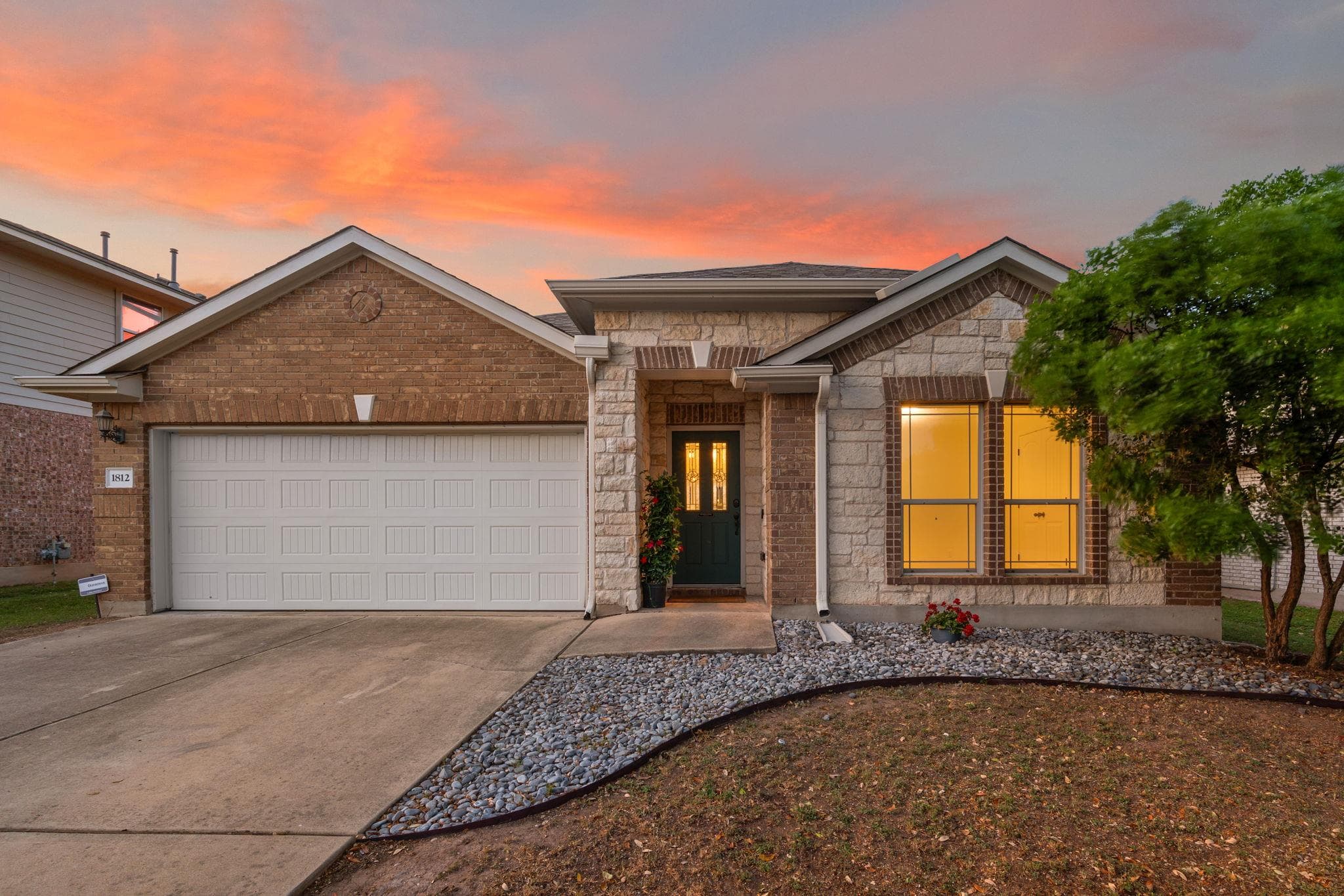 1812  McClannahan Dr