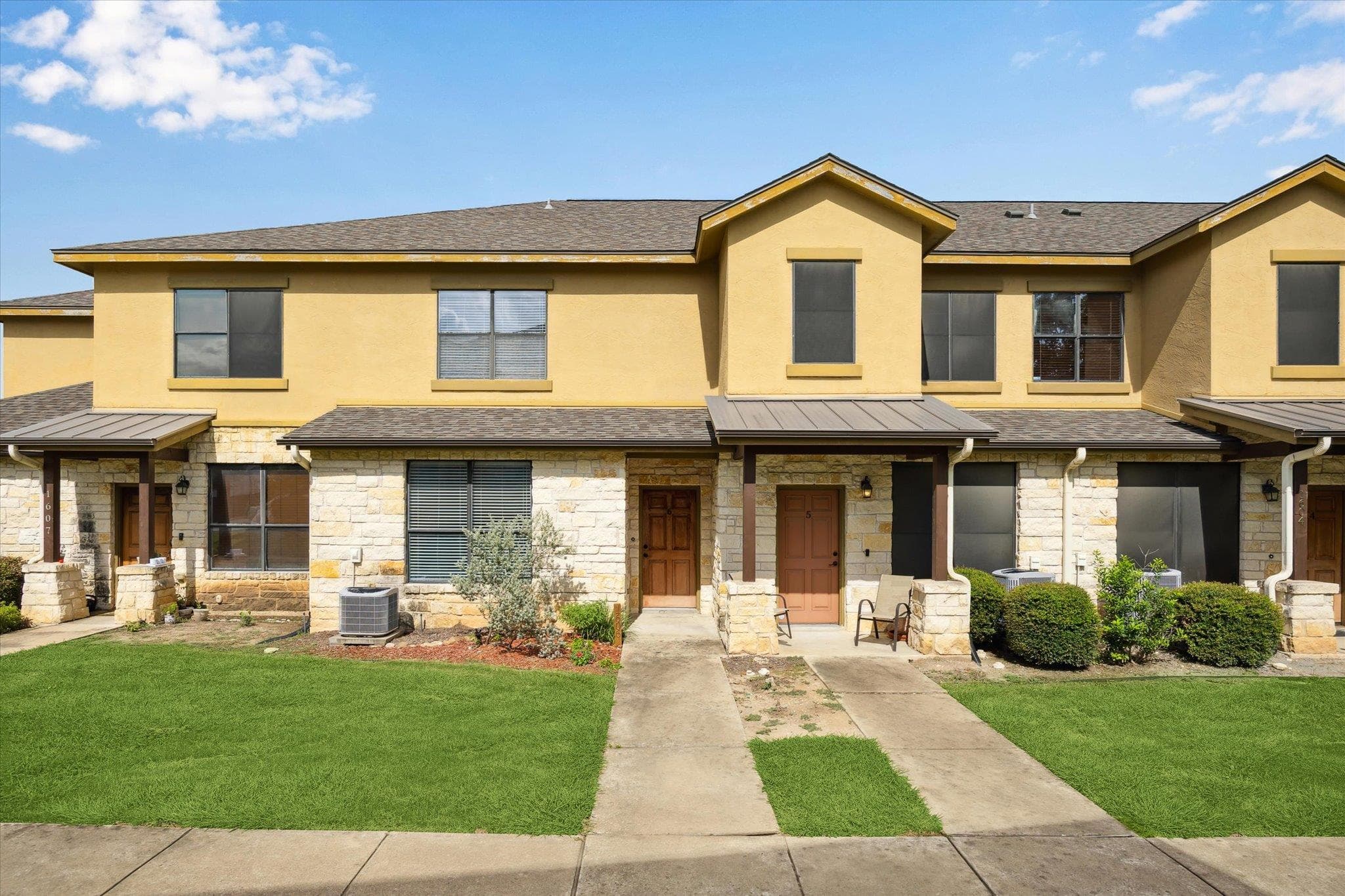 2101  Town Centre Dr  #1606