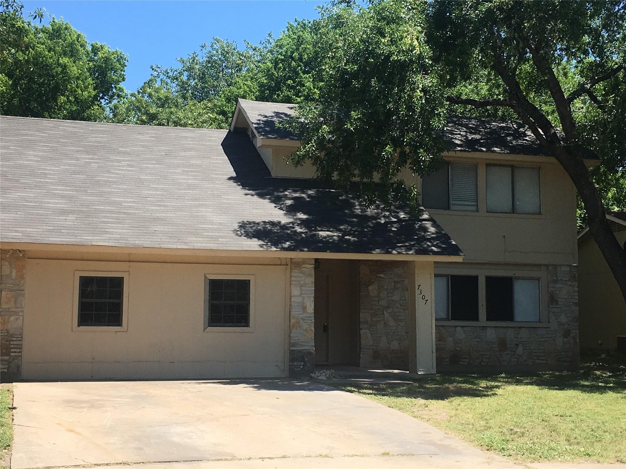 7307 Ferndale Cir