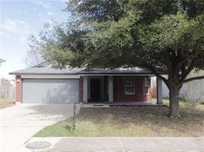 800  Riverway Ln
