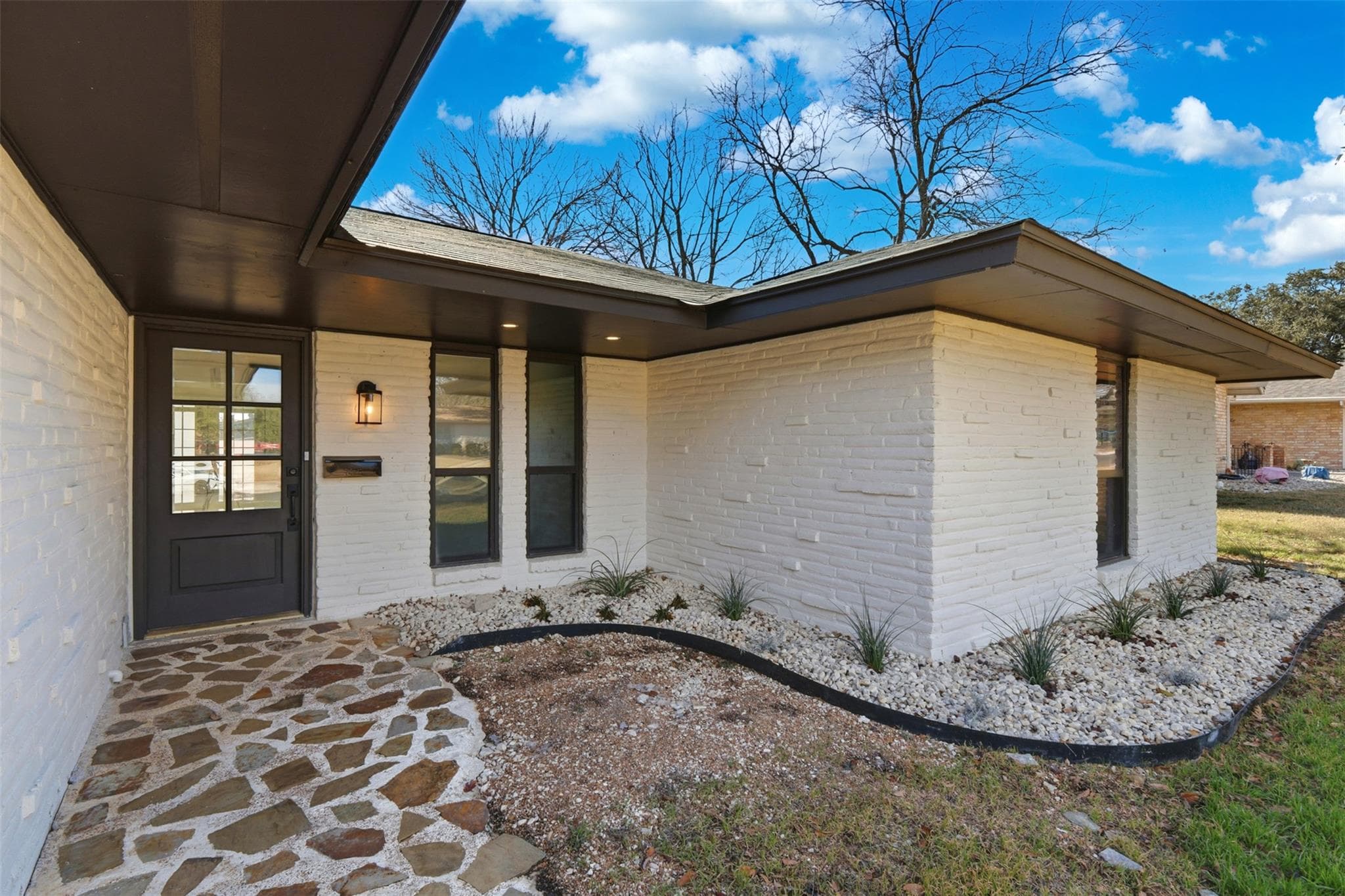 100 Howard Dr