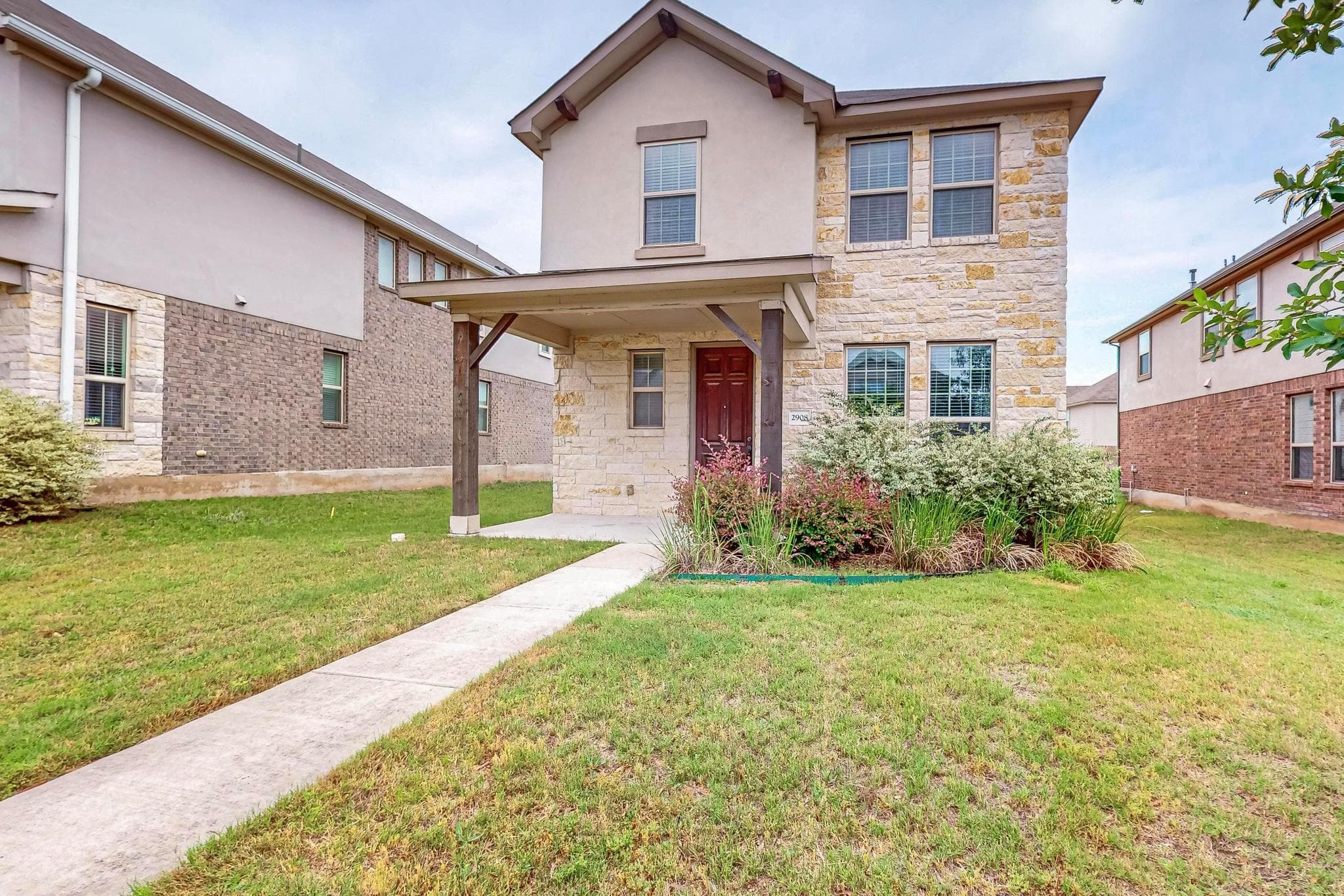 2908  Harvester Ln