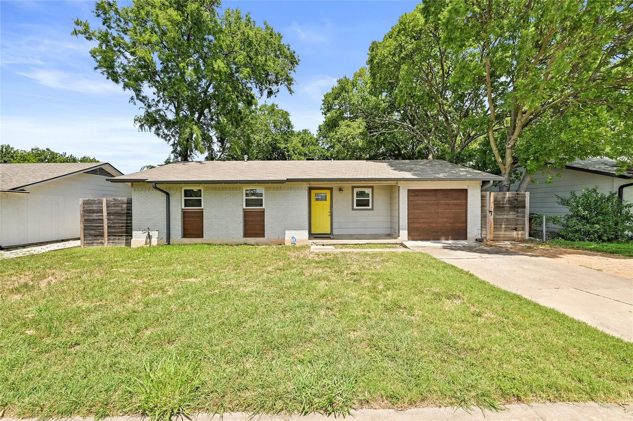 9702  Oriole Dr