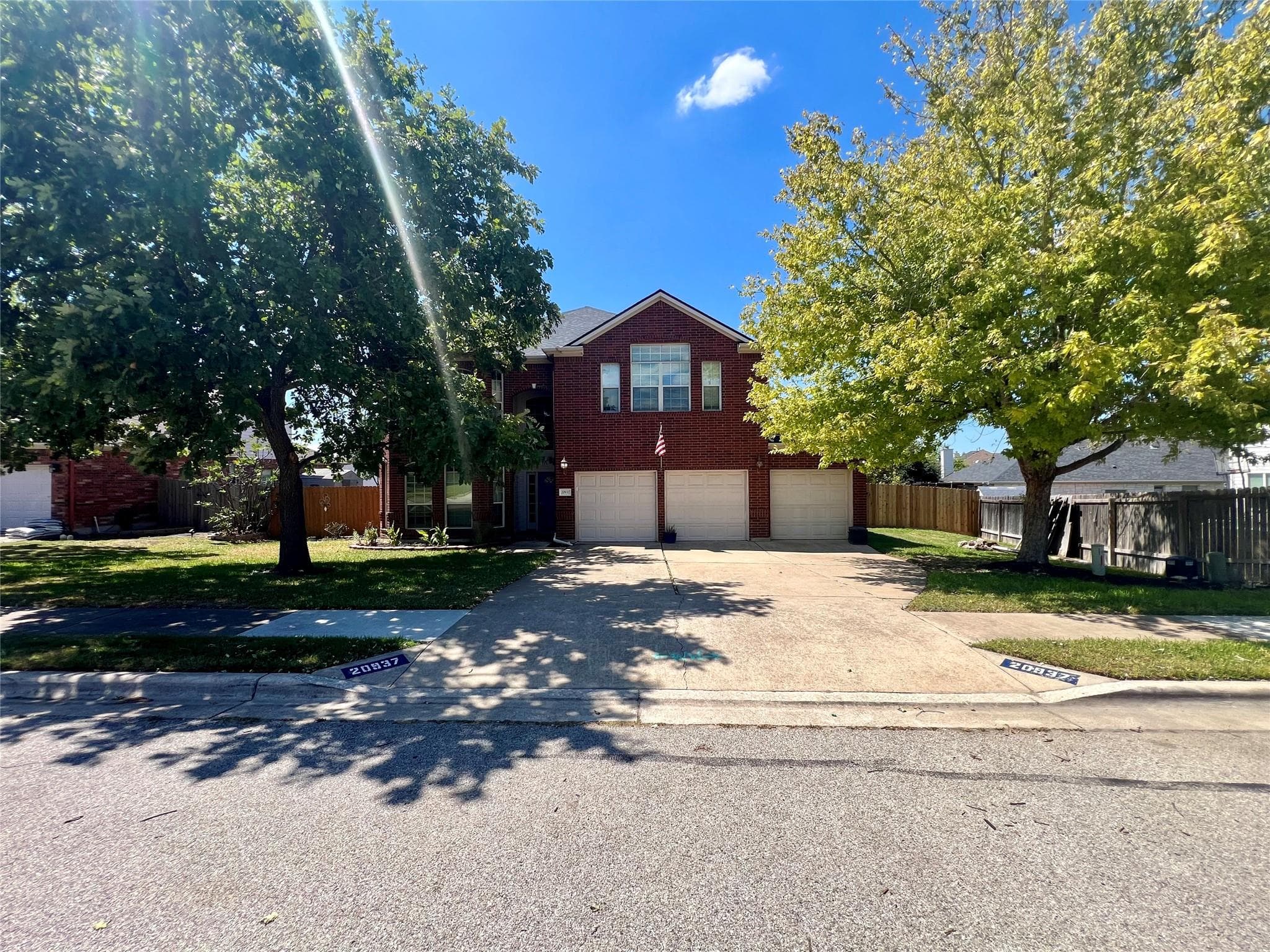 20937  Mandrake Dr