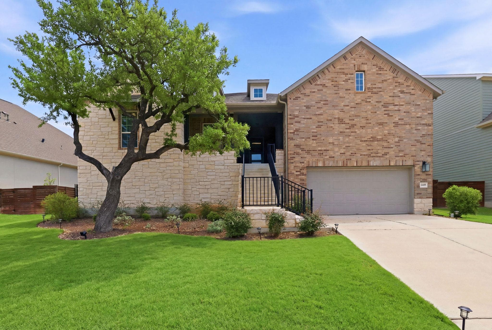 7609  Paruline Dr