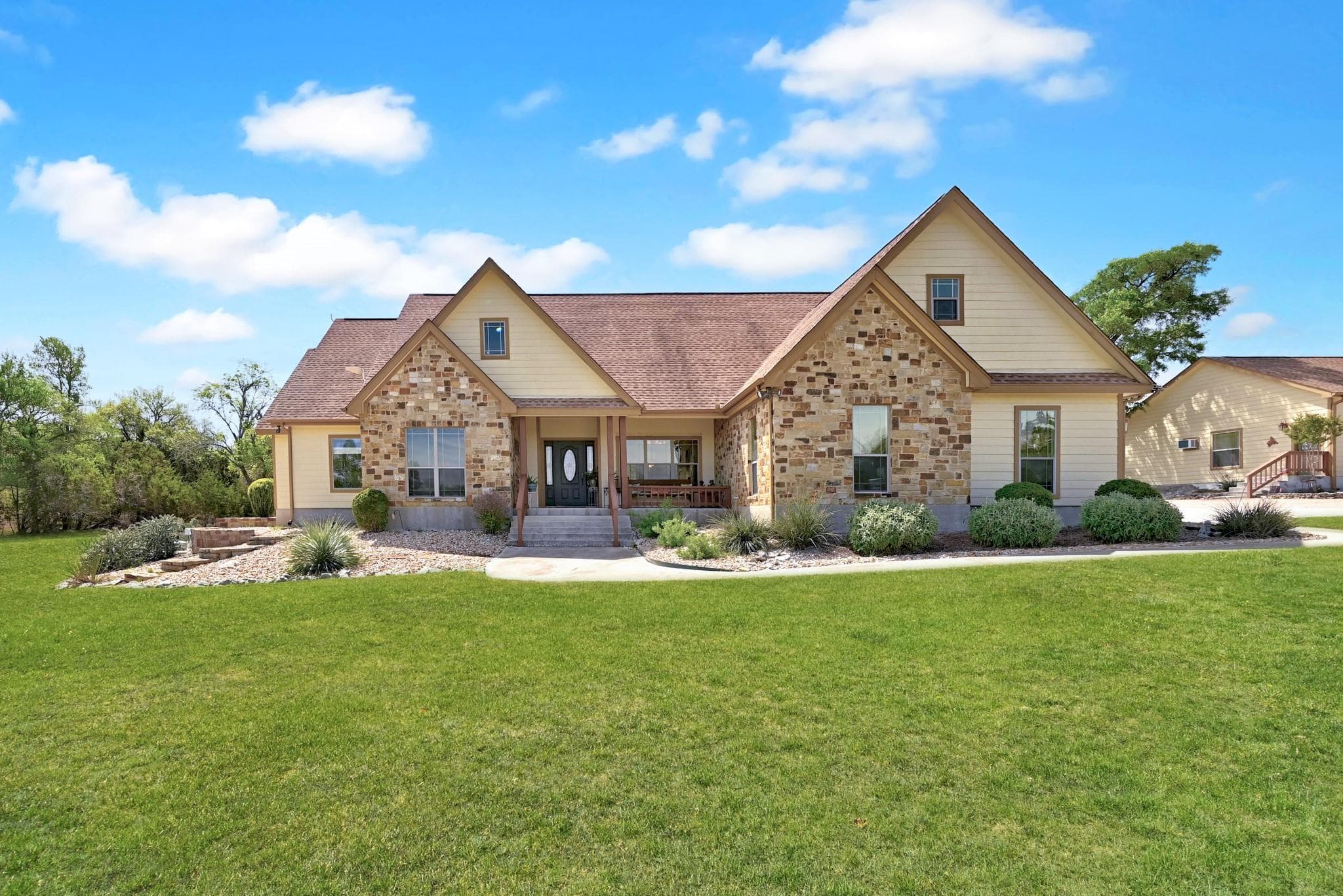 225  Blue Water Cv
