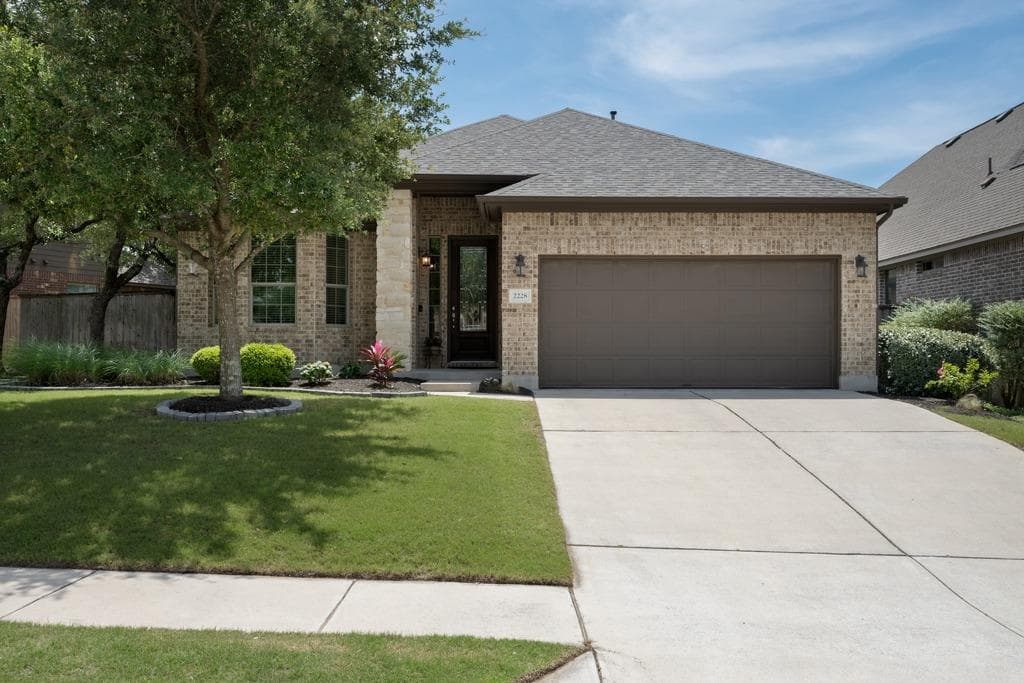 2228  Hilltop Climb Dr