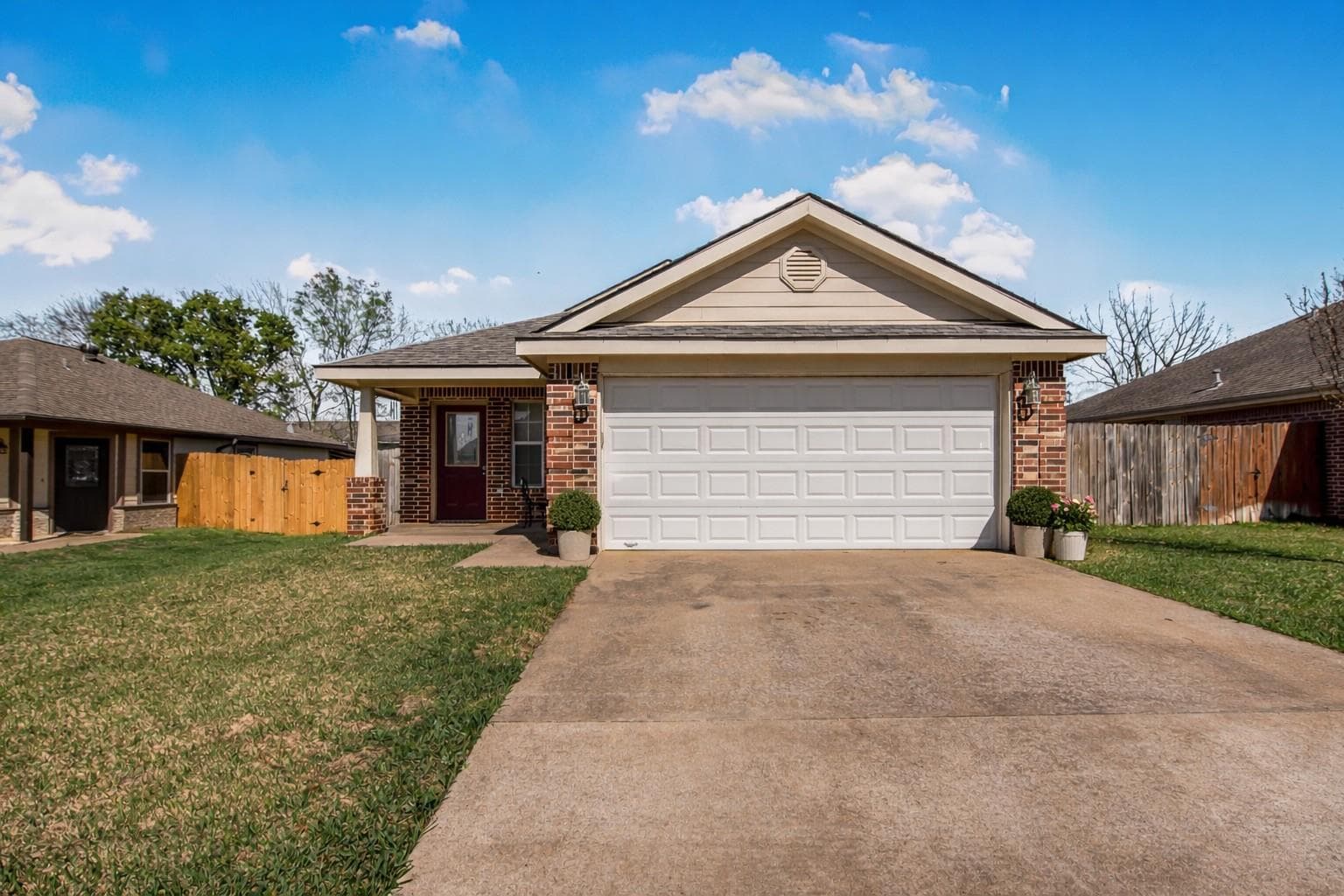 1002 Copperas Bnd