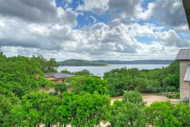 15205  Back Of The Moon St