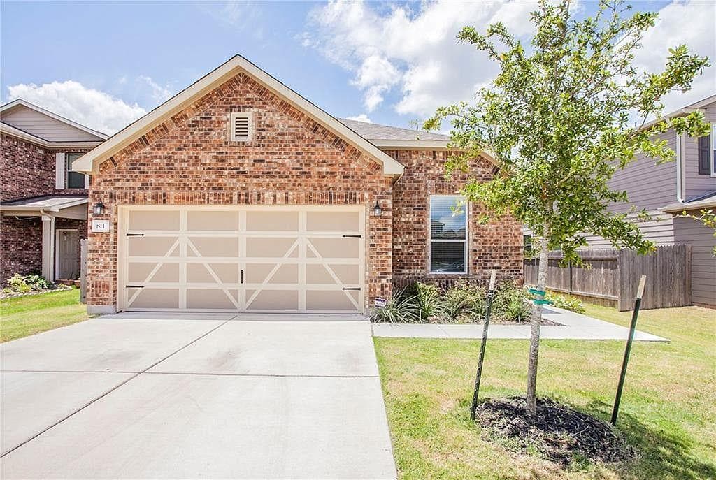 811  Sawbuck Dr