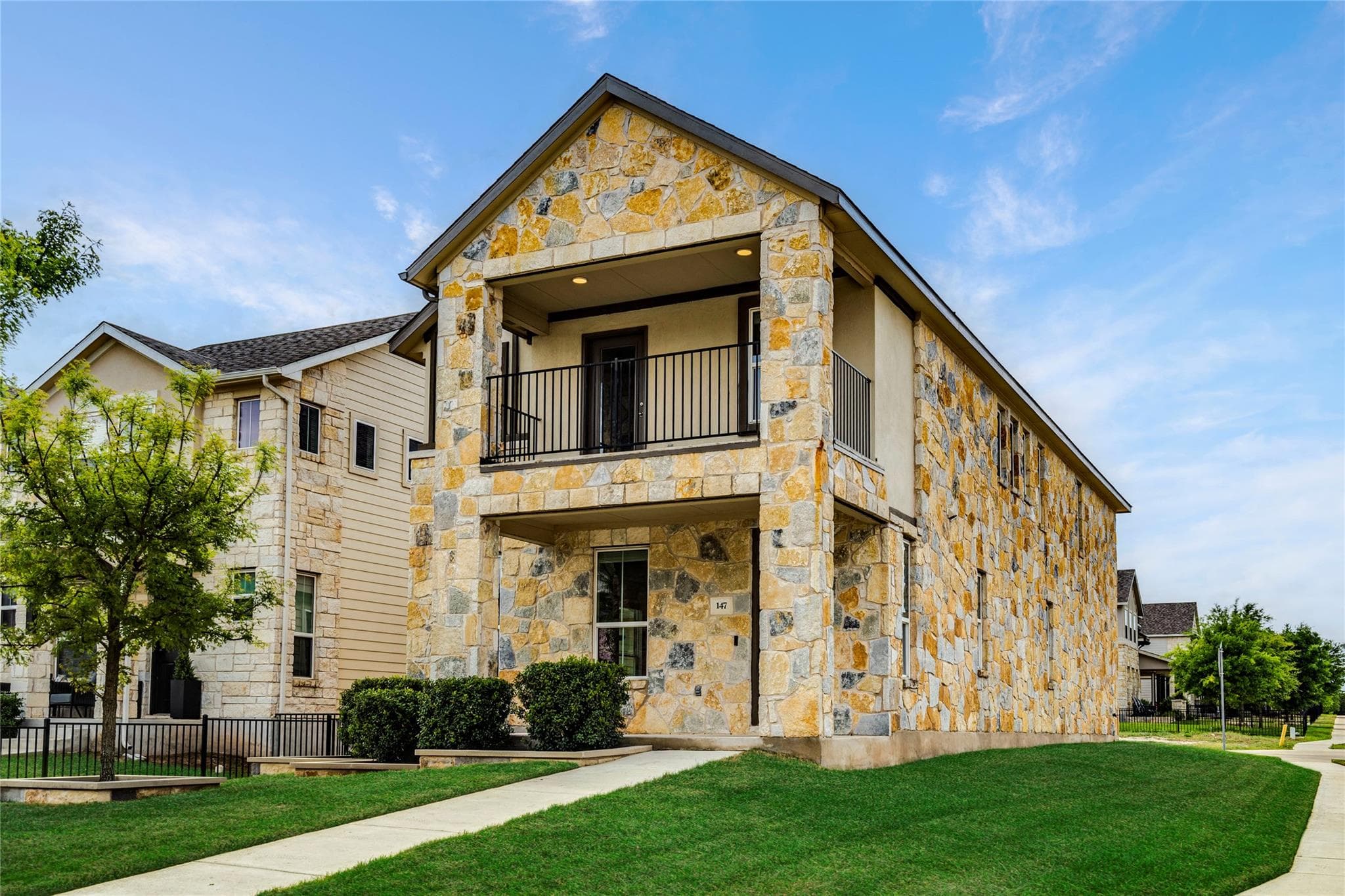 147  Sawtooth Mountain Way