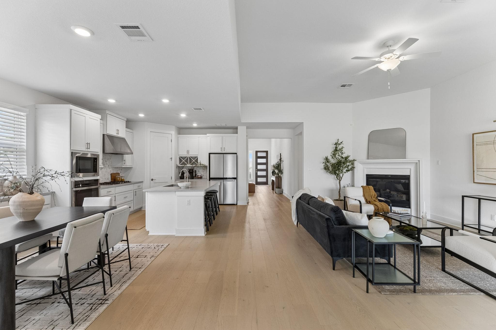 1409  Pink Granite Blvd