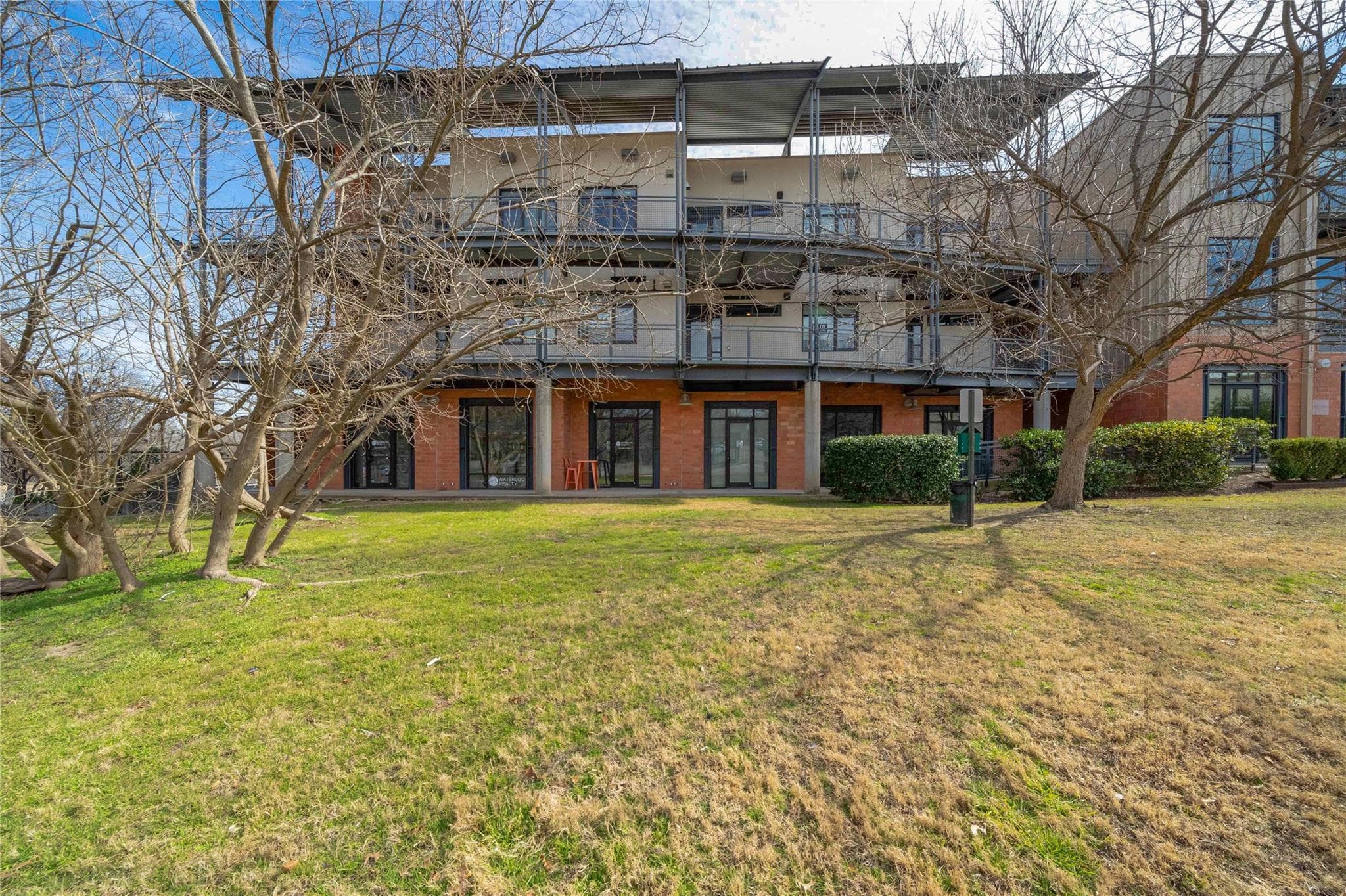 2525 S Lamar Blvd  #304
