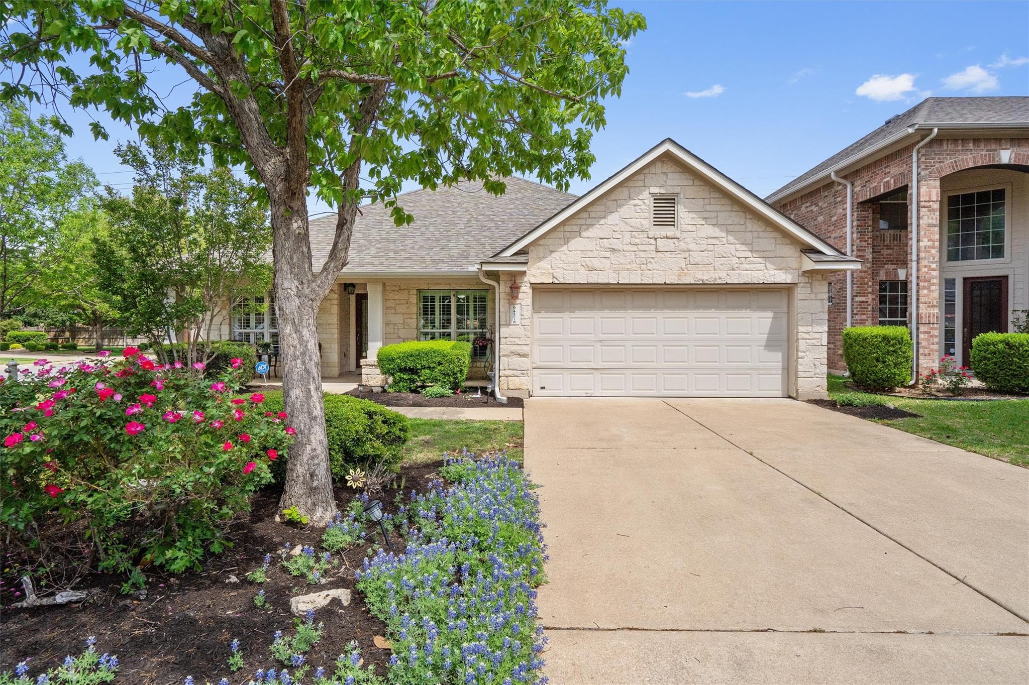 9437  Caves Valley Dr
