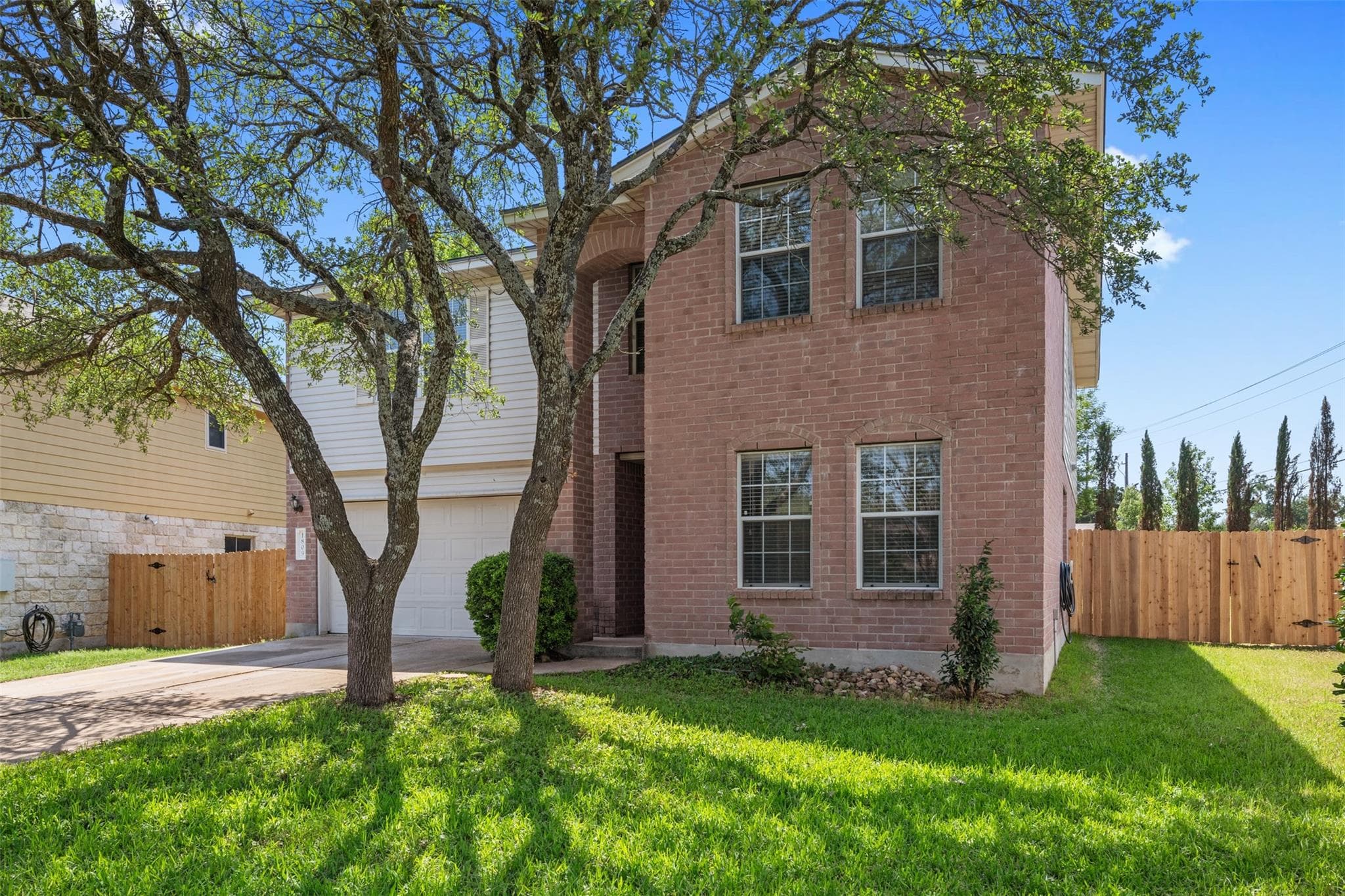1809  Vanderhill Cv