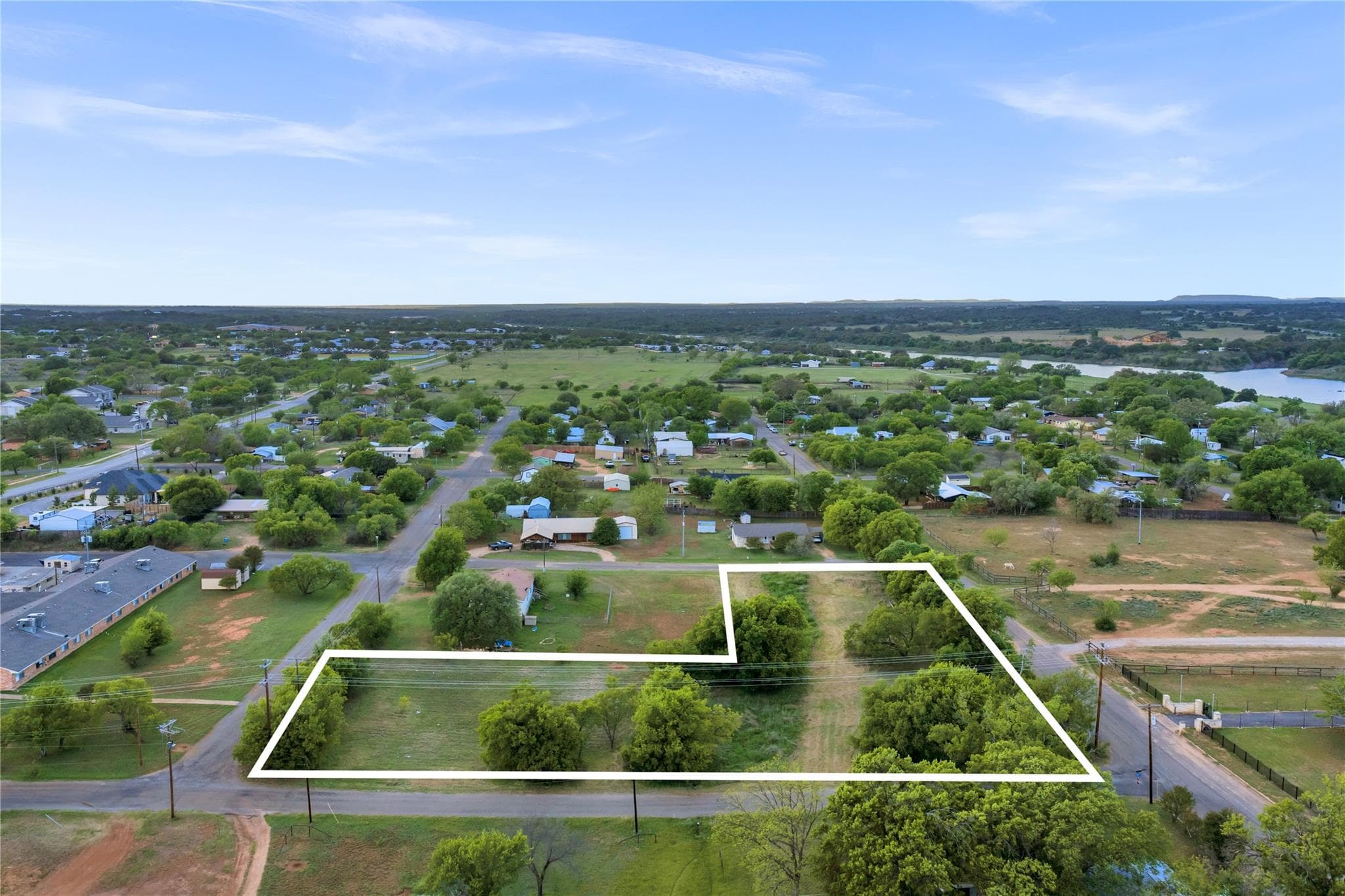 TBD LUCKENBACH St