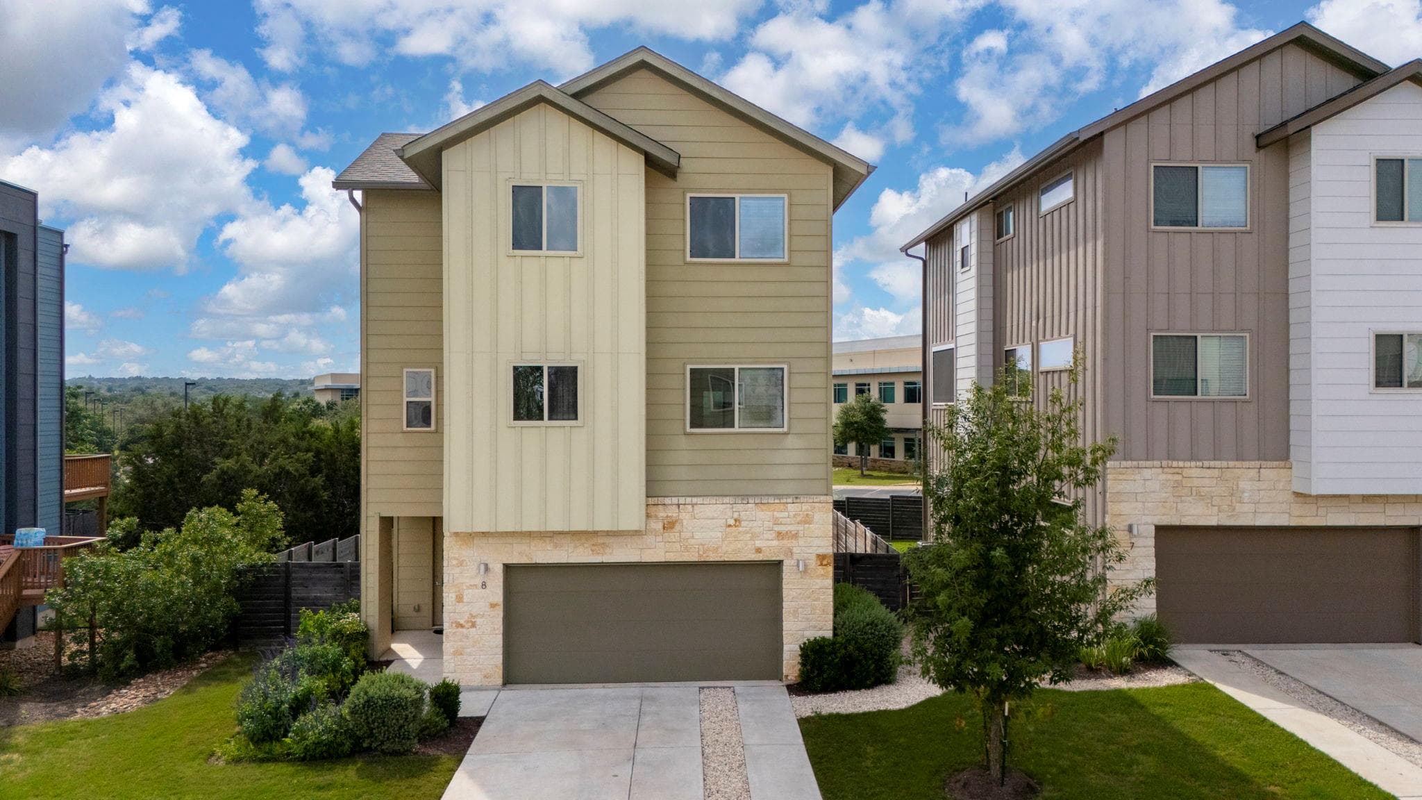 5315  La Crosse 8 Ave