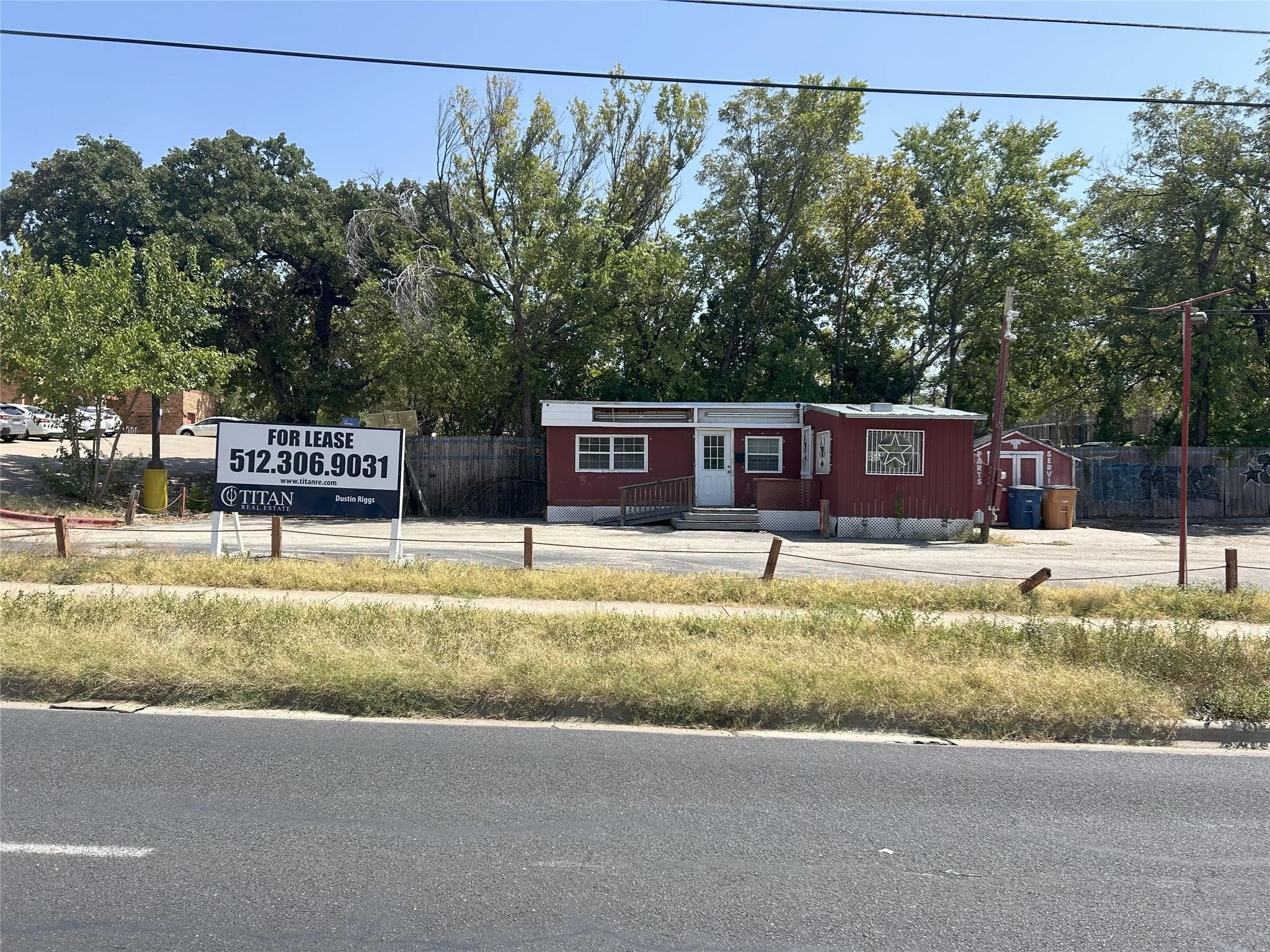 3501 N Lamar Blvd