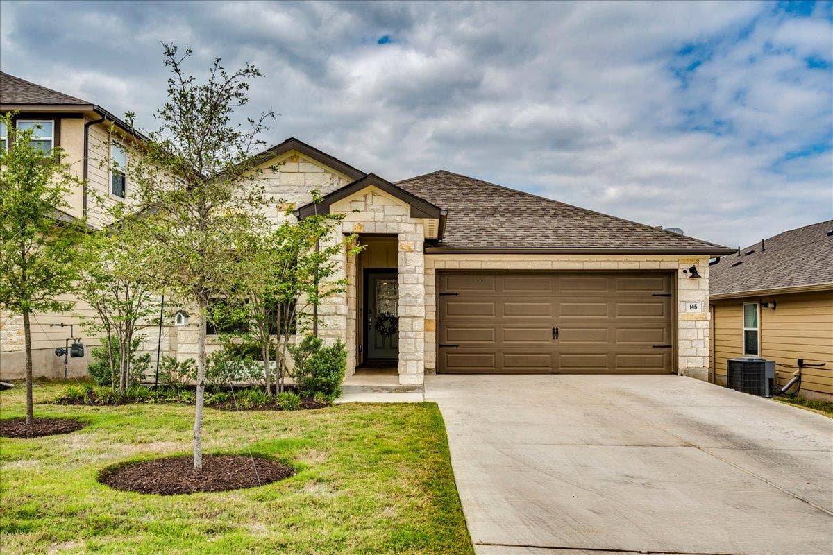 145  El Capitan Loop