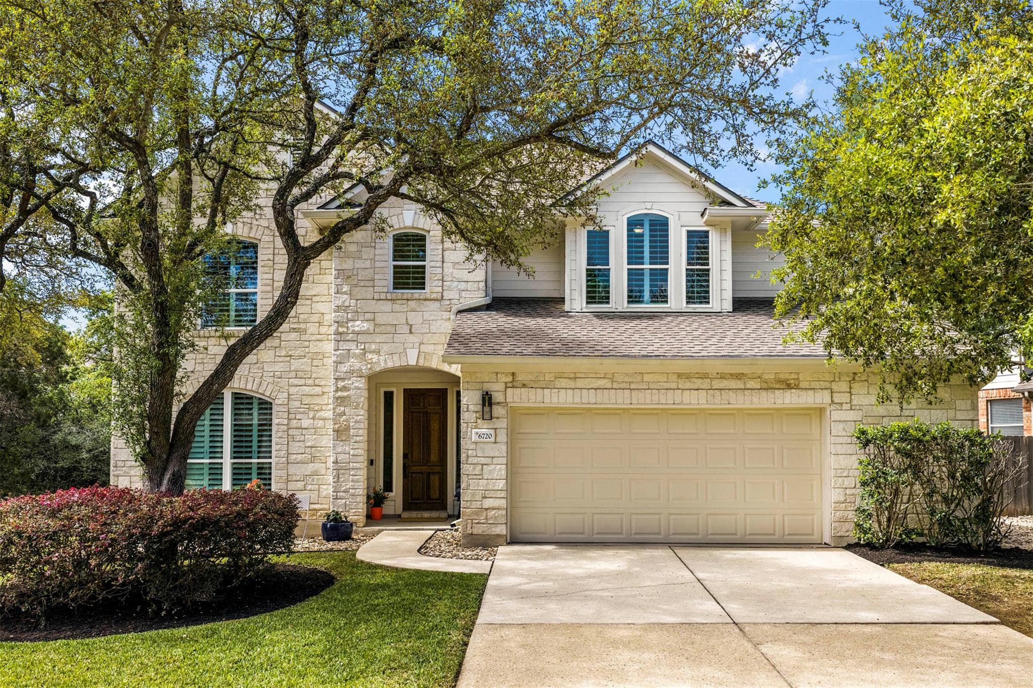 6720  Hansa Loop