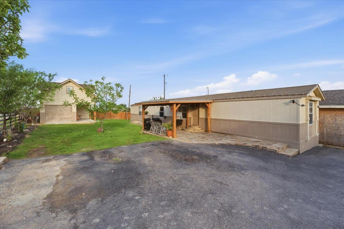 112  Storm Ct