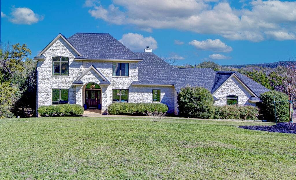 4800  Mantle Dr