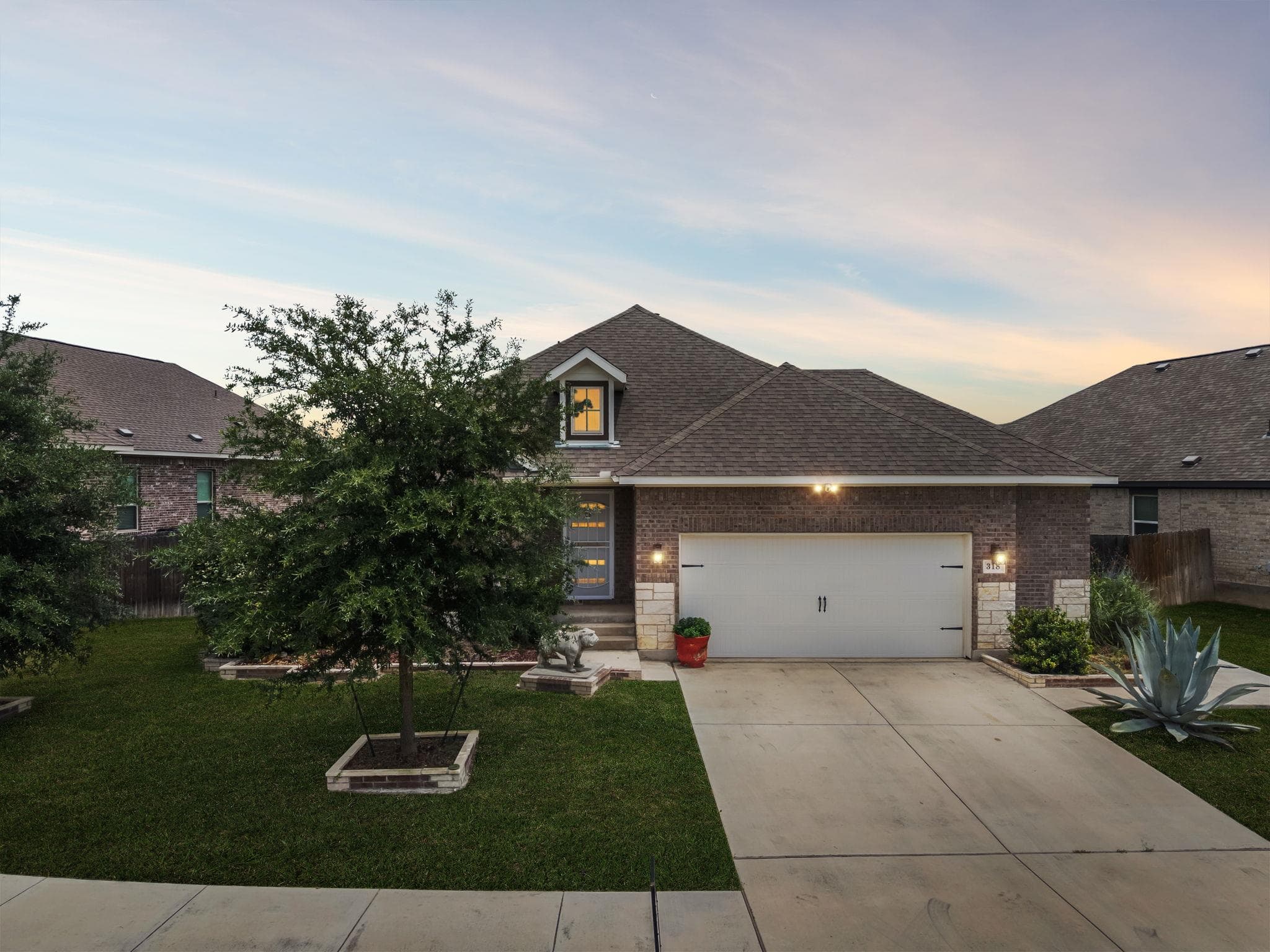 318 Blue Oak Blvd
