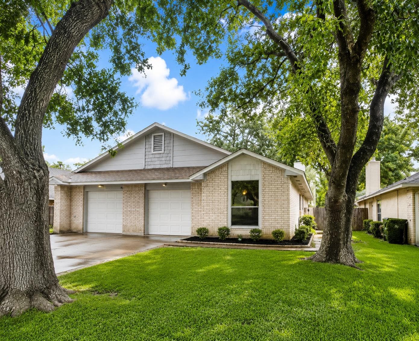 2114  Redwing Way