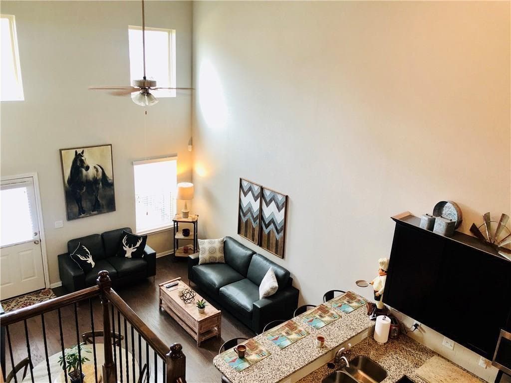 2304 S Lakeline Blvd  #543