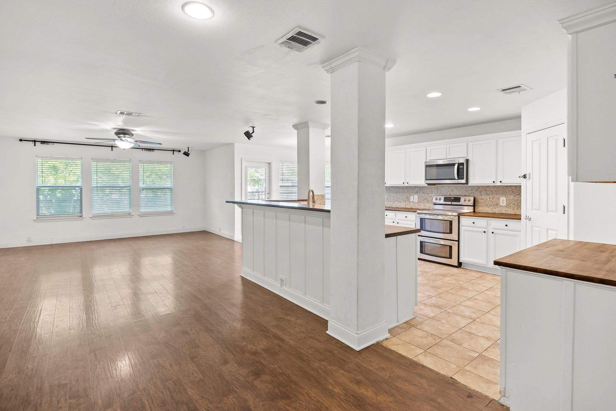 789  Kingfisher Ln