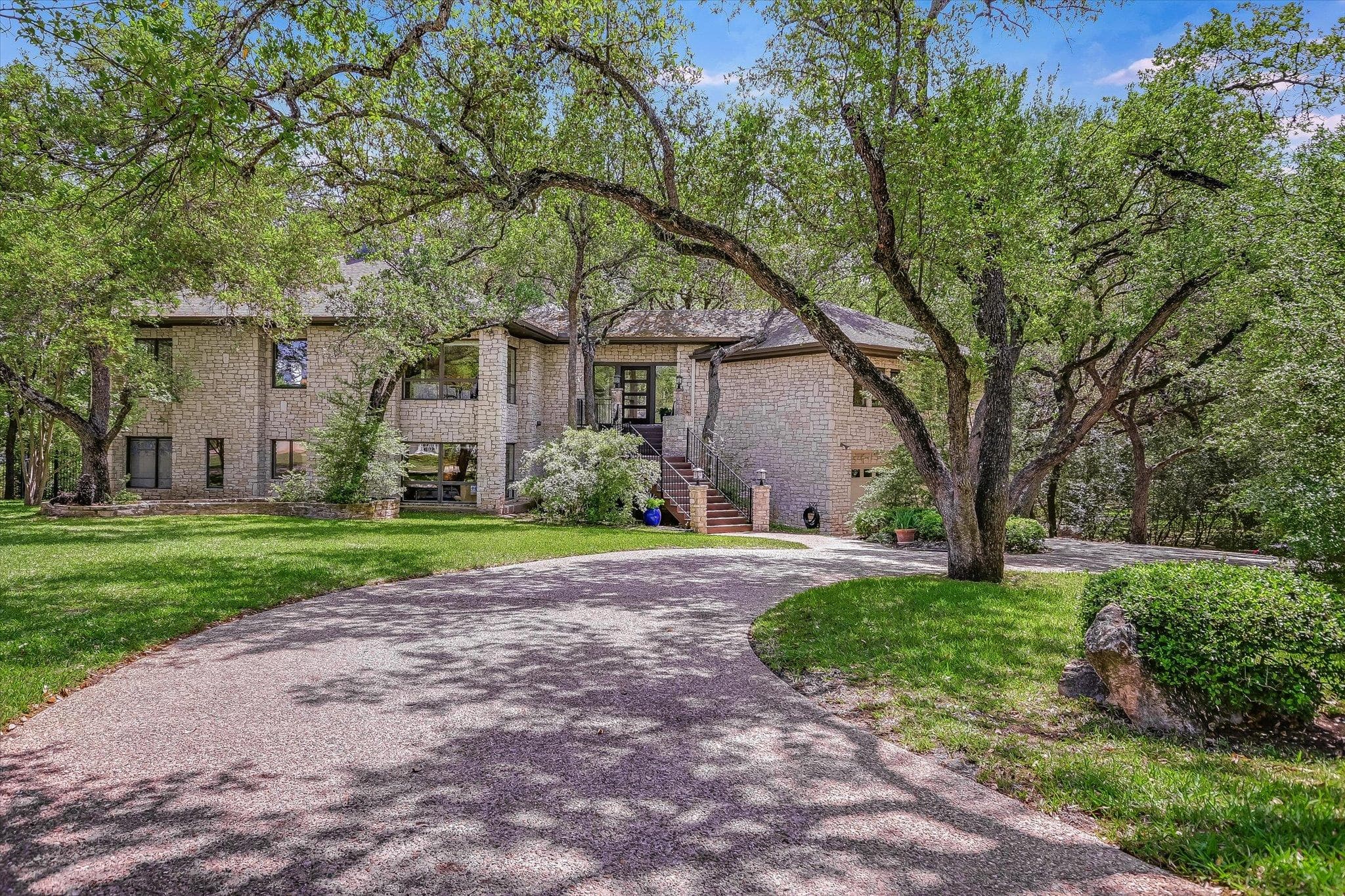 3901  Prentice Ln