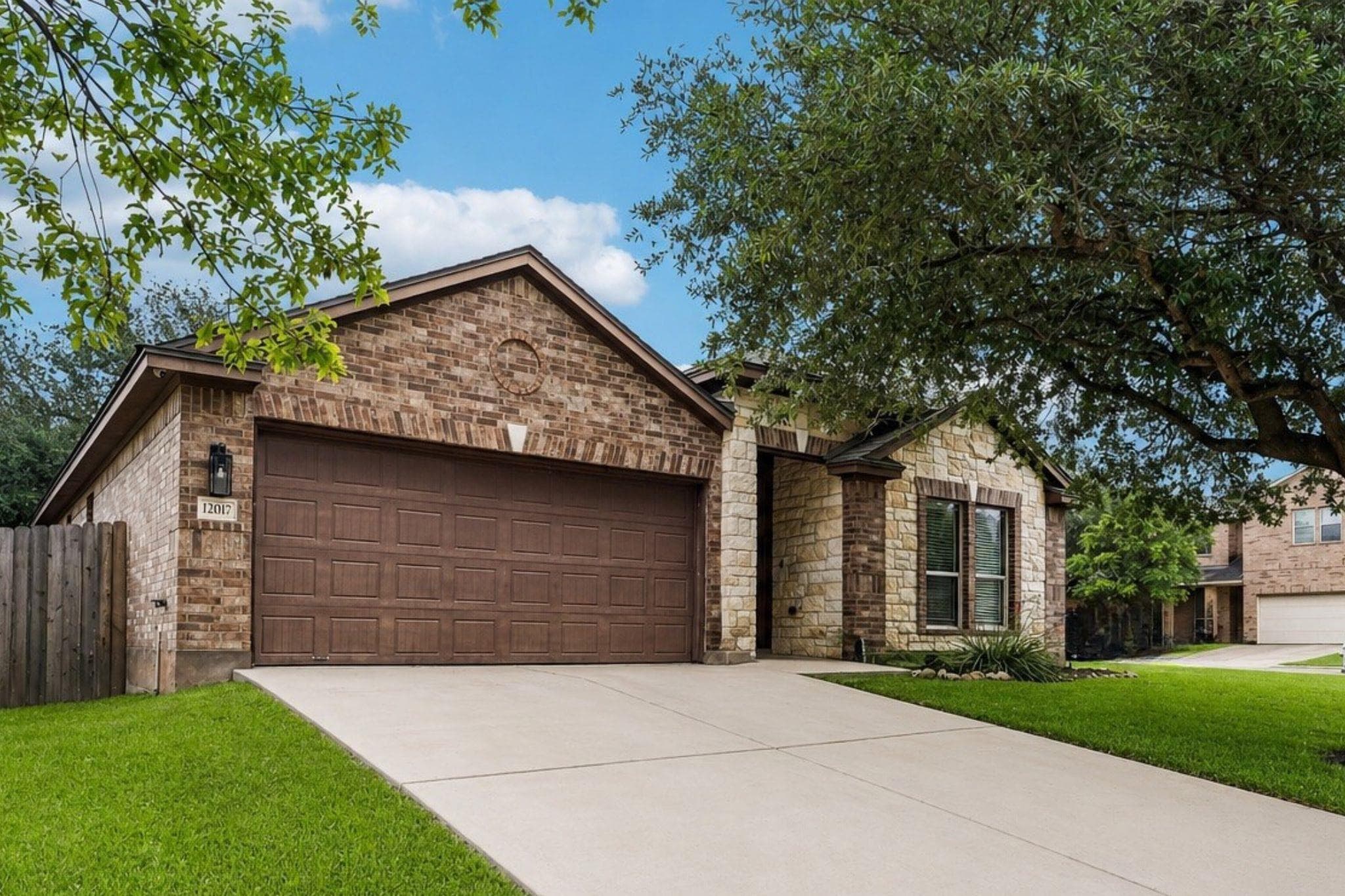 12017  Herb Brooks Dr