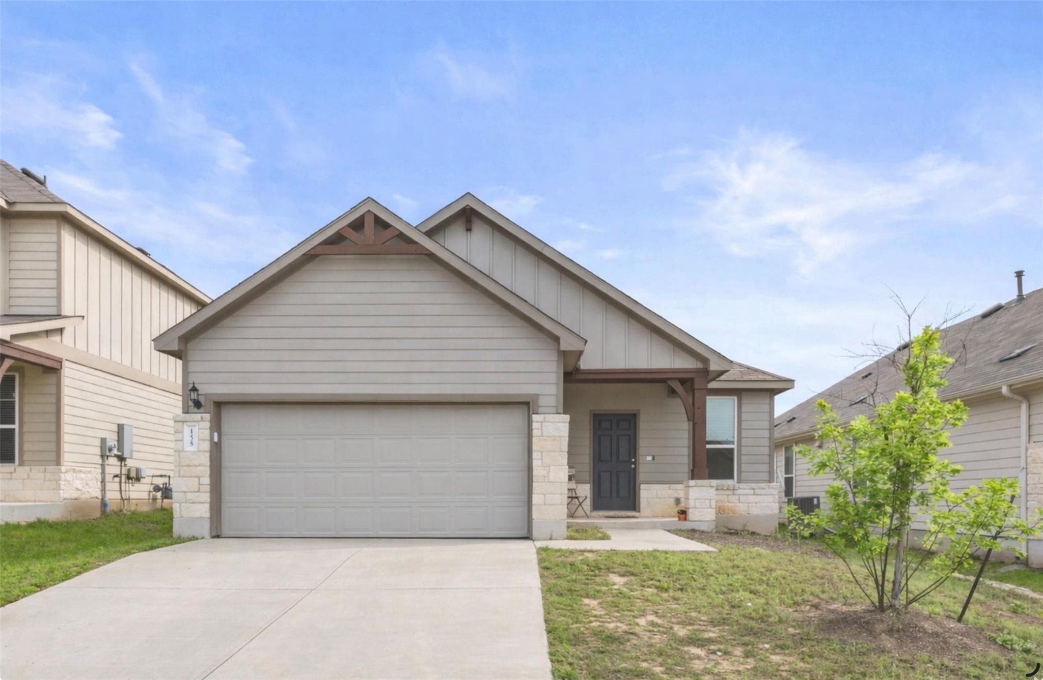 155  Big Leaf Dr