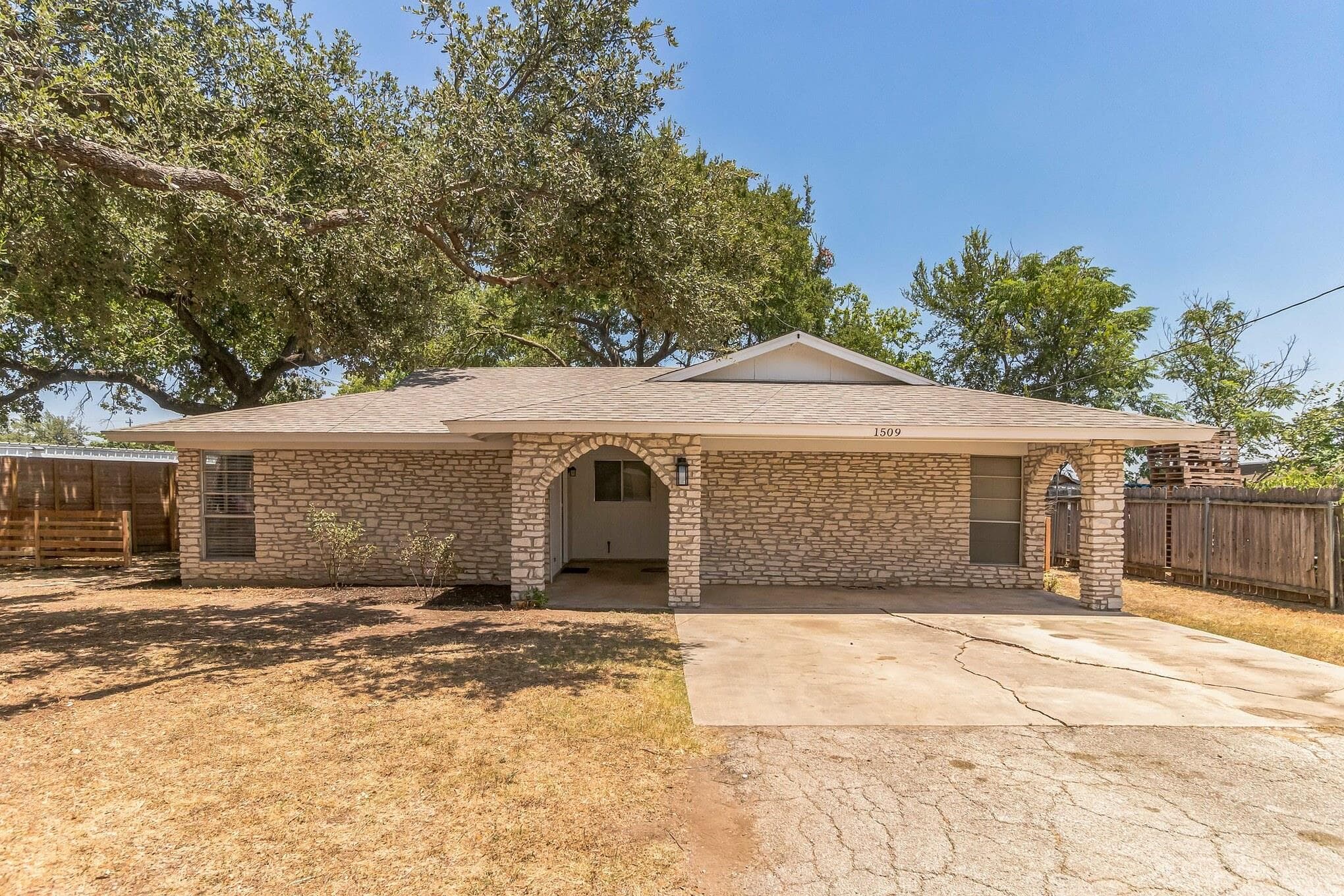 1509  Park Ln