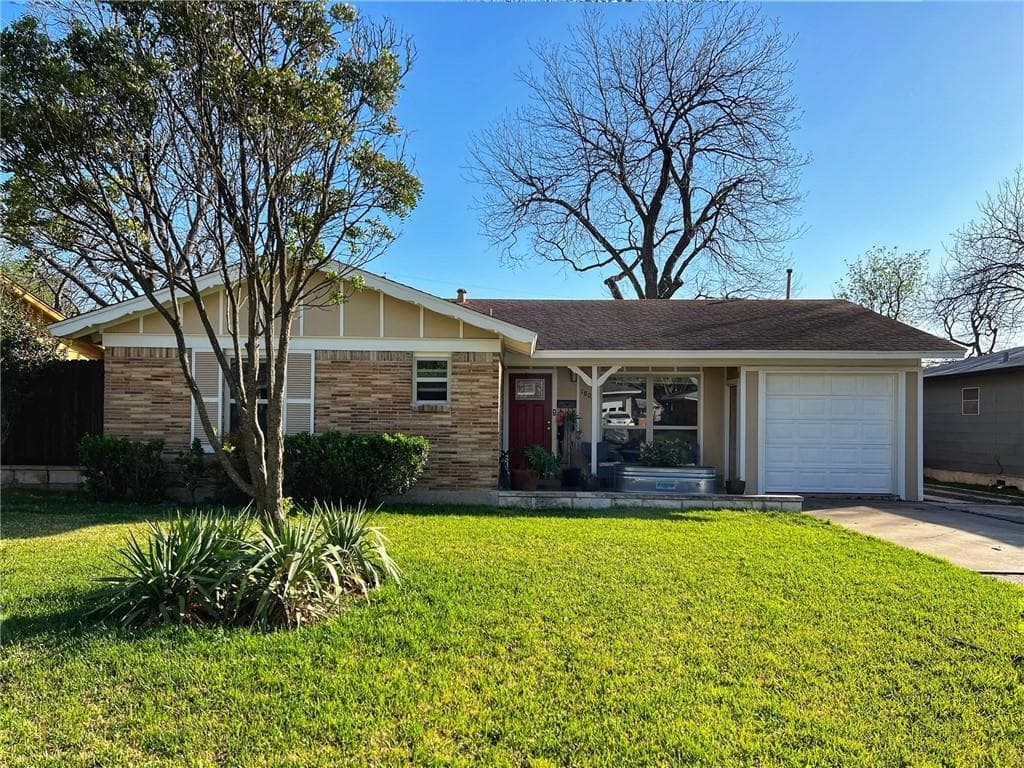 1807 Barbara St