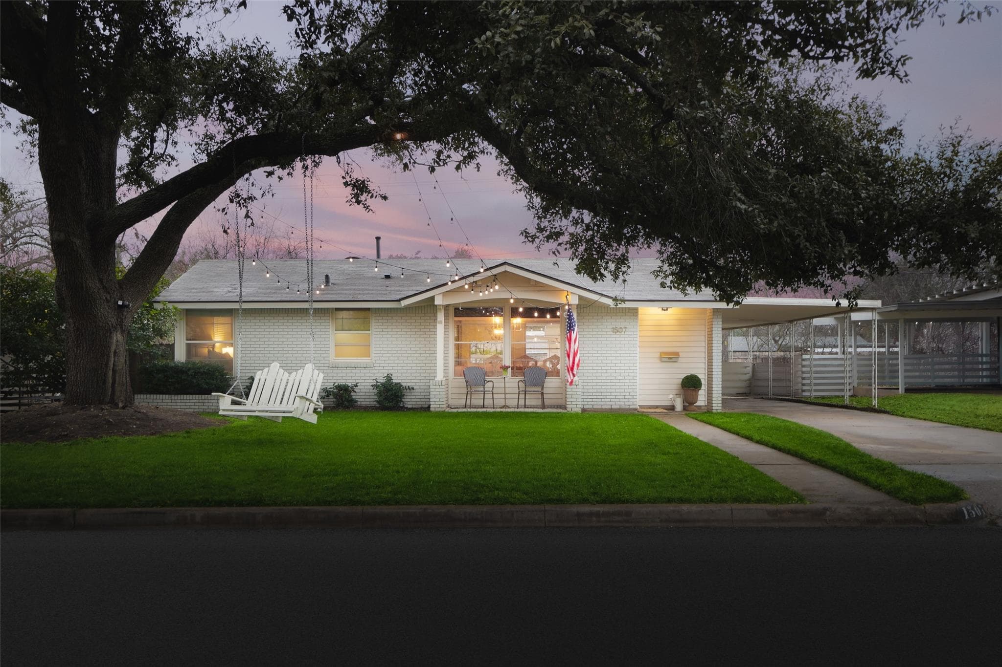 1507  Corona Dr