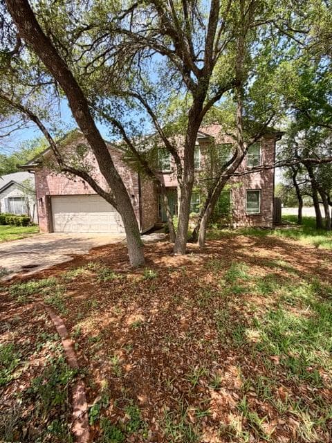 1201  Tremont Dr