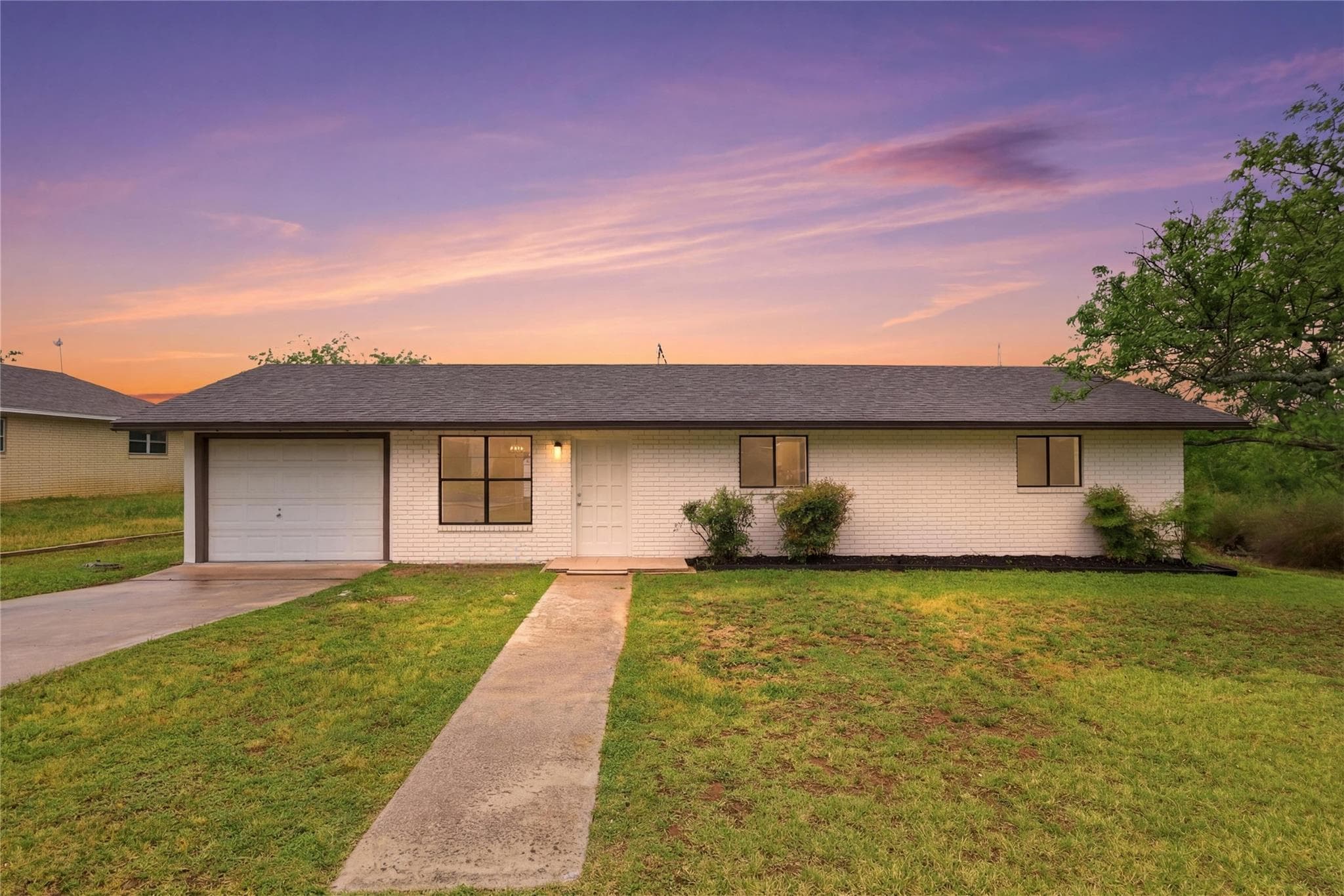 1841  Twin Oaks None