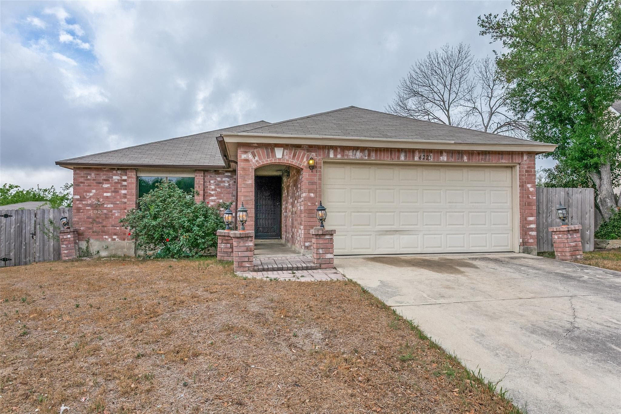4223  Lakebend West Dr