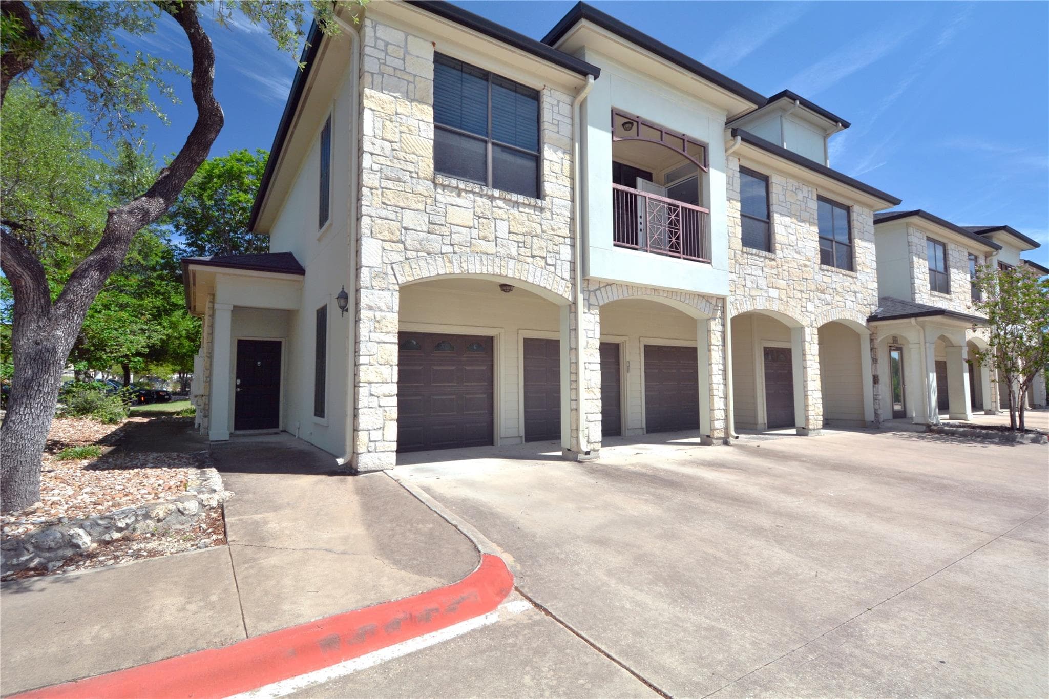 7701  RIALTO Blvd  #124