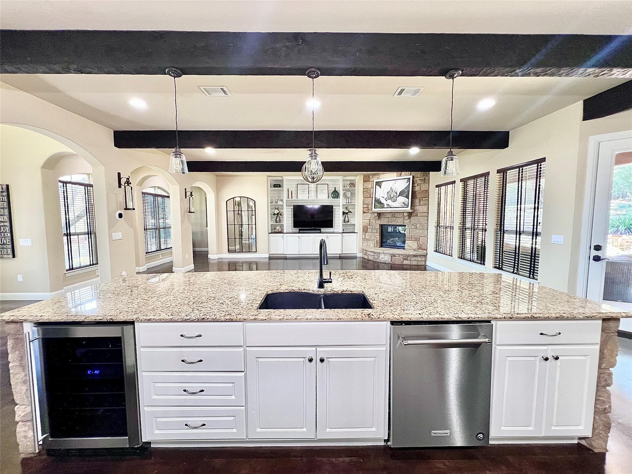 320  Ridge View Dr