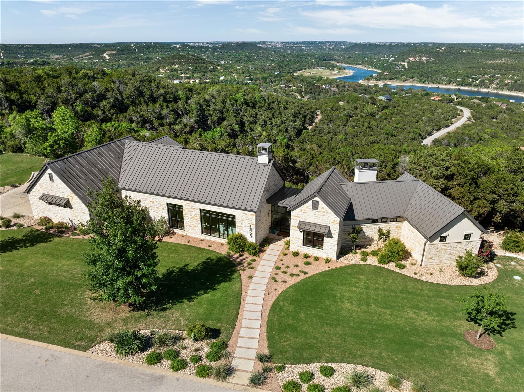 18025  Ranchland Hills Vis