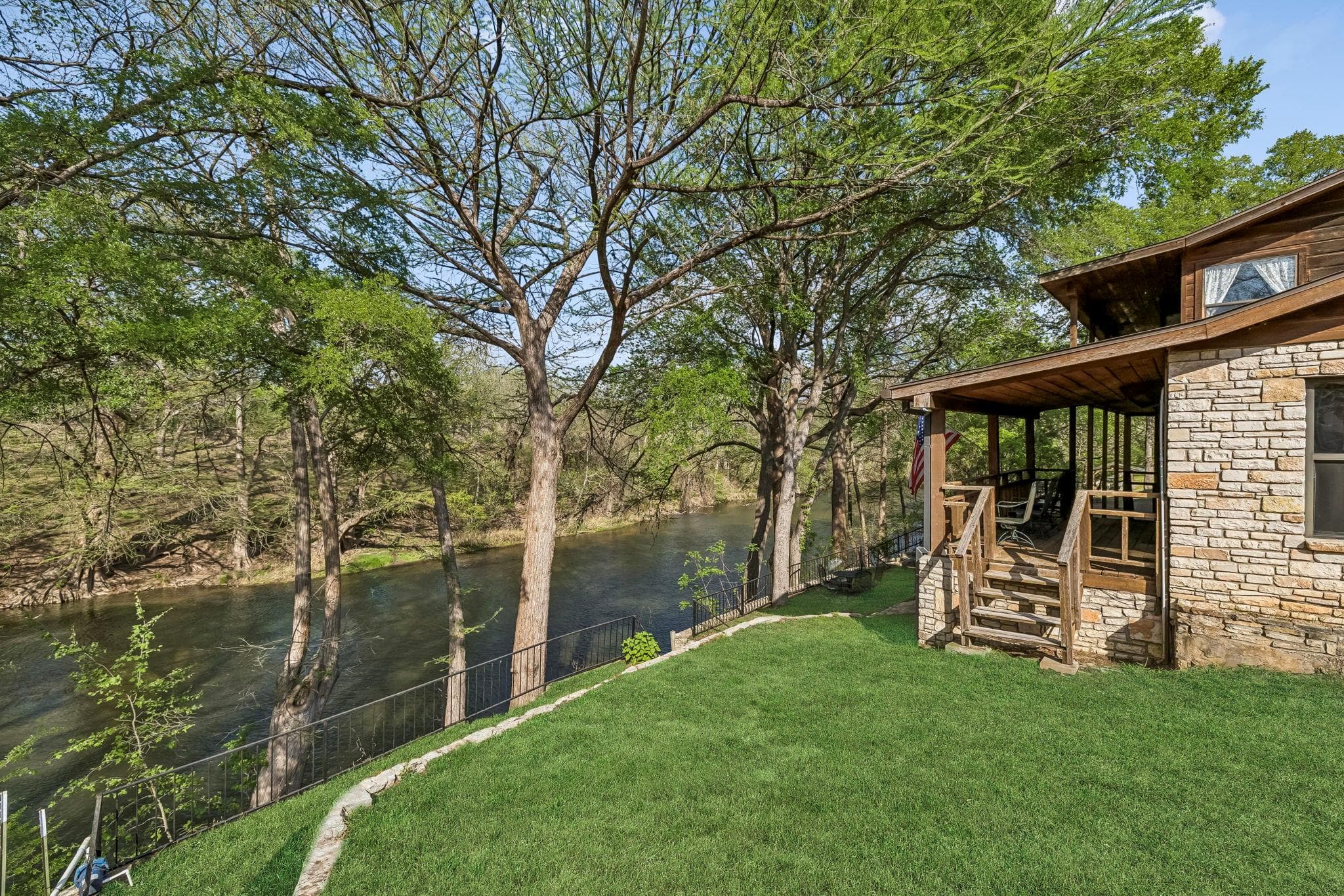 2630  Ponderosa Dr