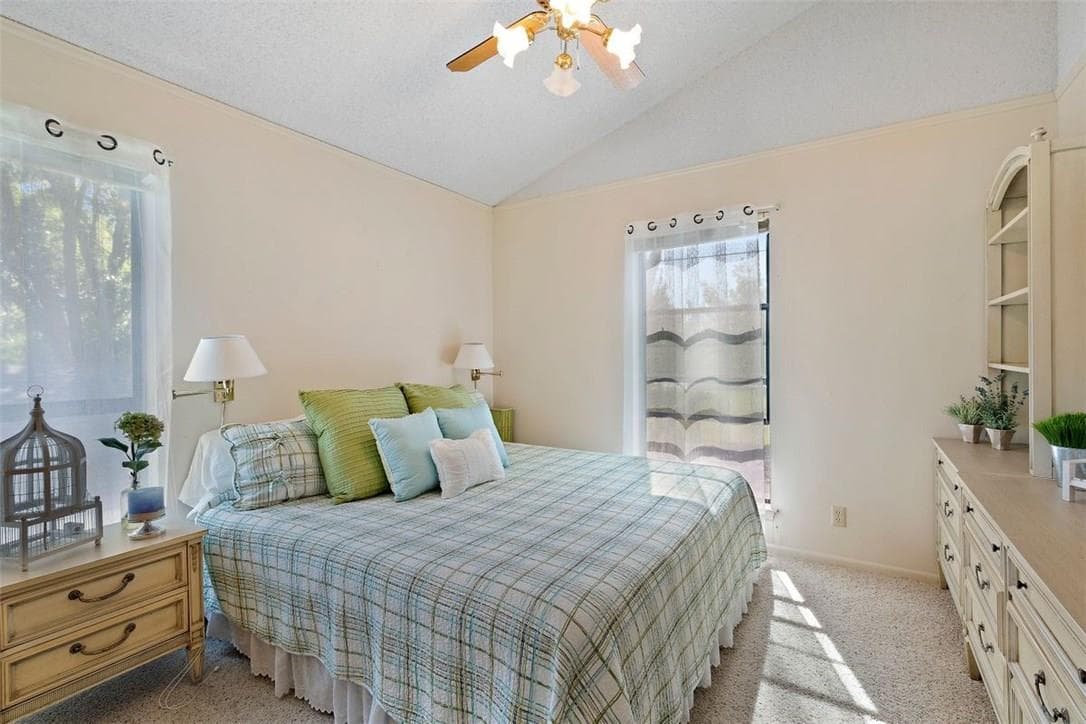 132 Web Isle Dr