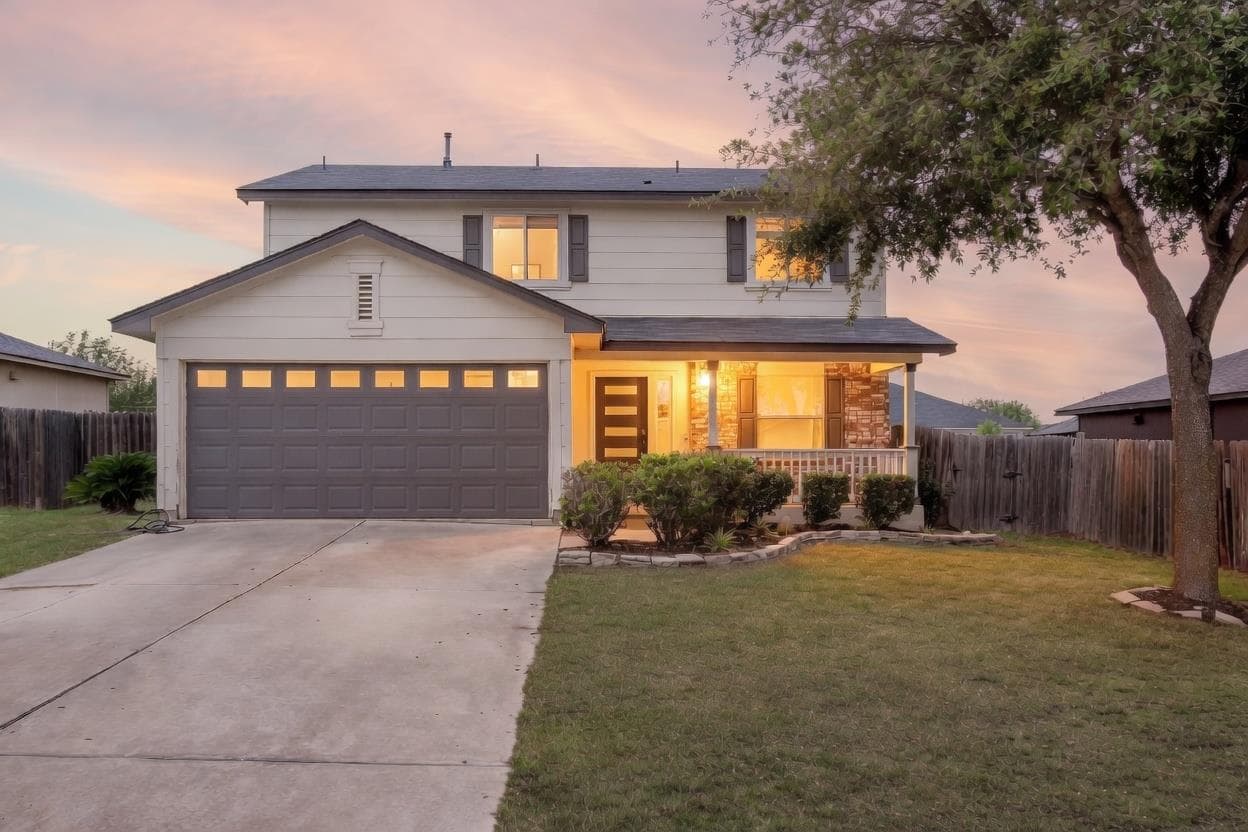 270  Endeavour Dr