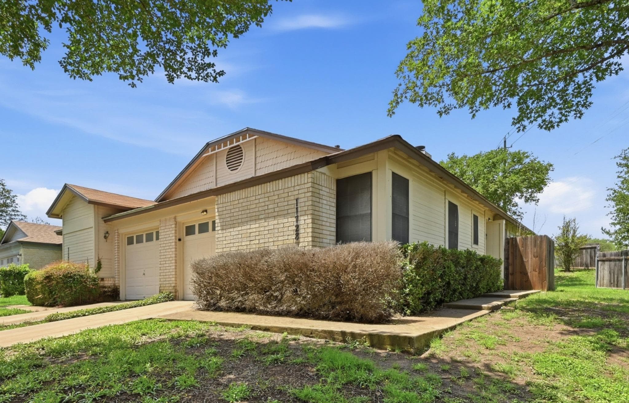 11728  Norwegian Wood Dr