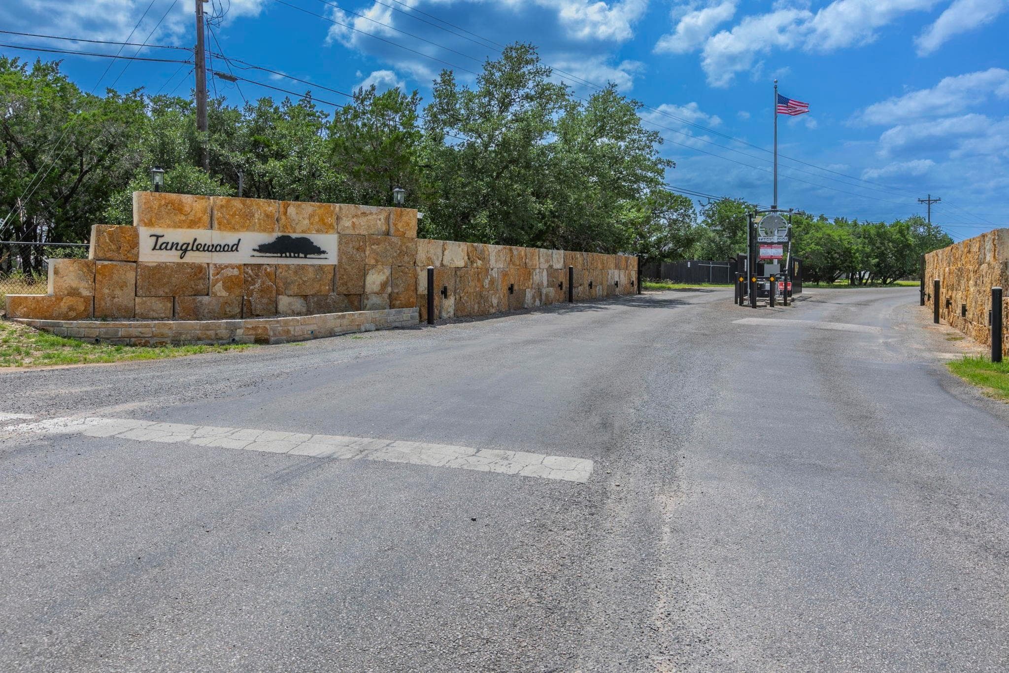 15969  Salado Dr